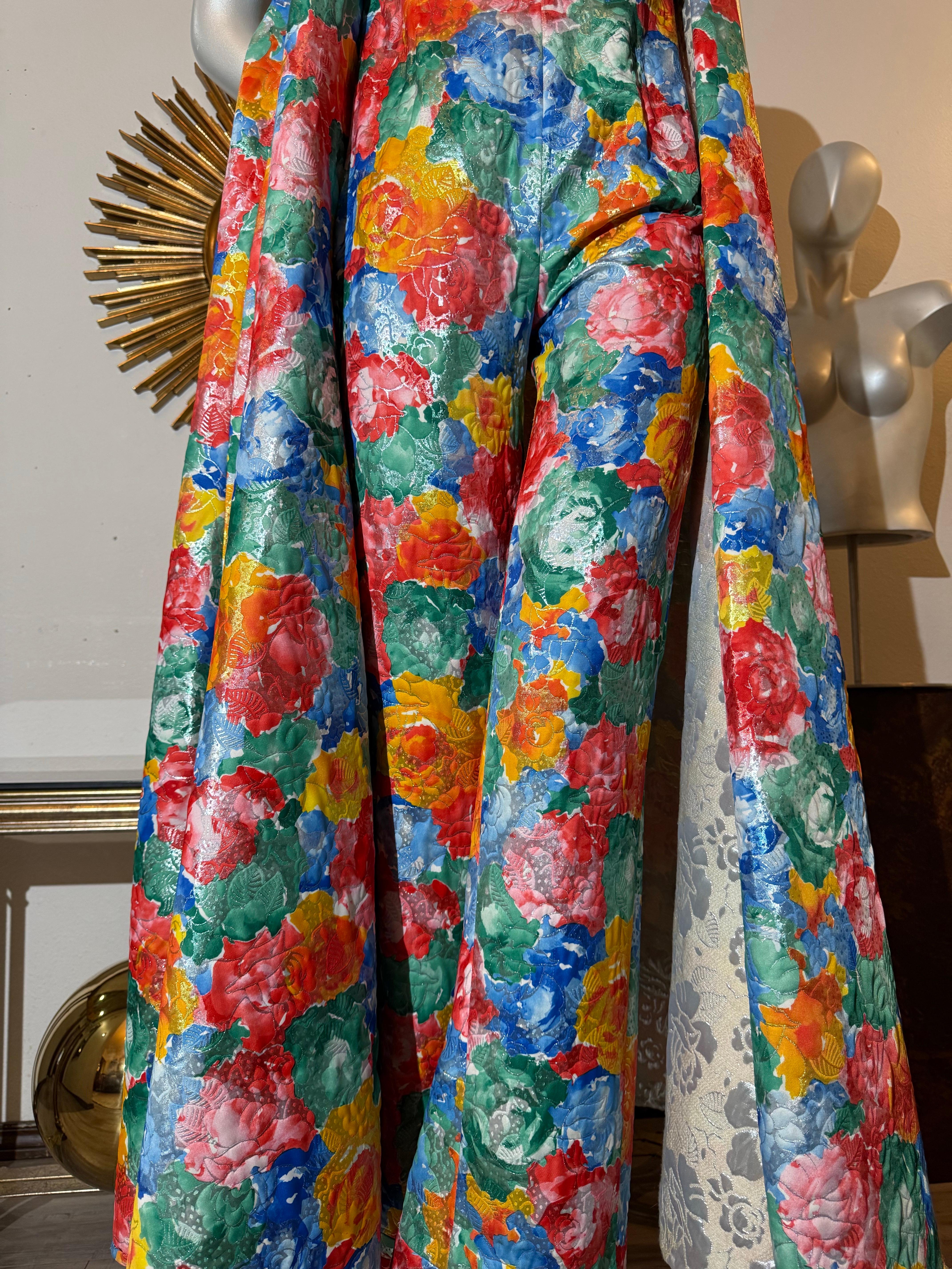 Marron Haute Couture - Printemps/Été Combinaison bustier avec plumeau en soie florale Matelessé en vente