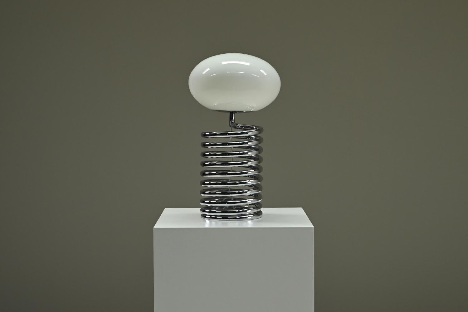 Lampe de table Spring d'Ingo Maurer pour Design M, années 1960, Allemagne. en vente 4