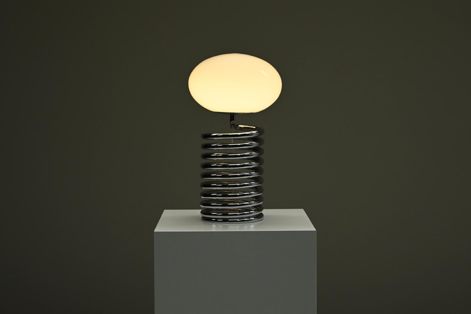 Allemand Lampe de table Spring d'Ingo Maurer pour Design M, années 1960, Allemagne. en vente