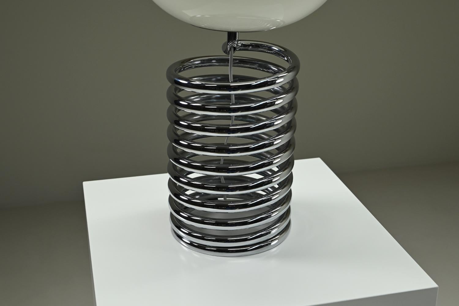 Lampe de table Spring d'Ingo Maurer pour Design M, années 1960, Allemagne. en vente 2