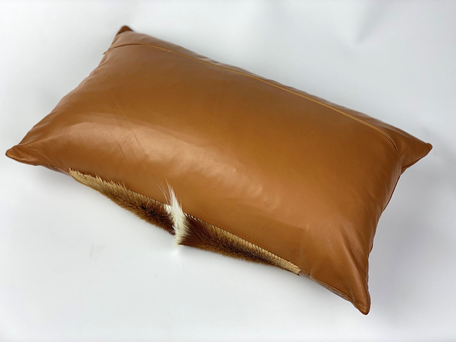 Springbok Pillow Lendenkissen mit Leder (Handgefertigt) im Angebot
