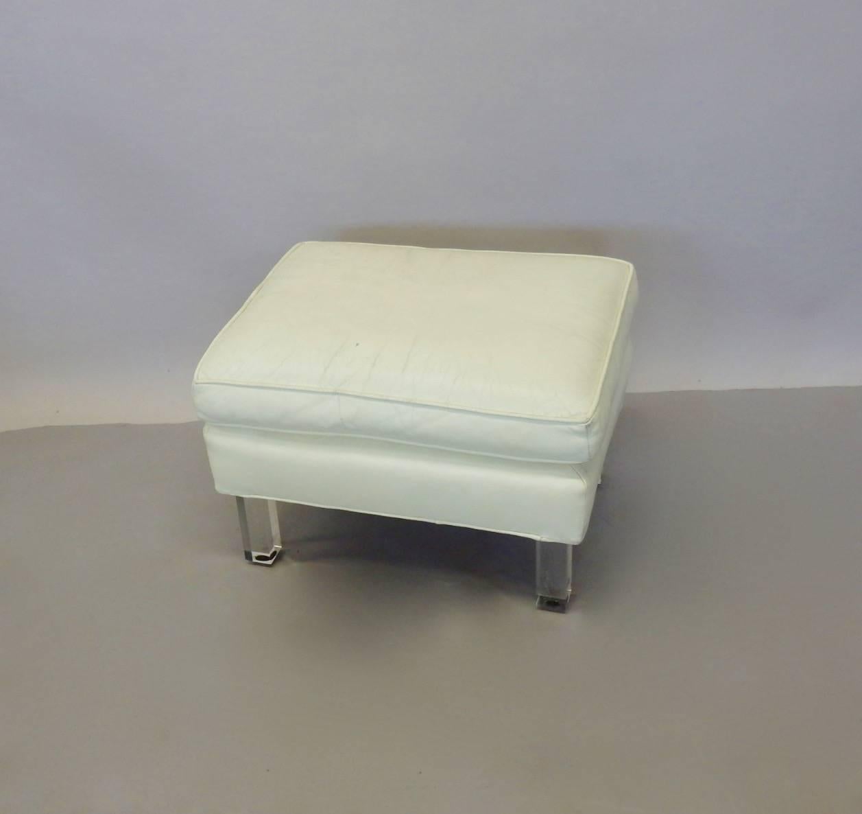 American Springer Era 1970s White Leather Ottoman on Lucite Legs For Sale