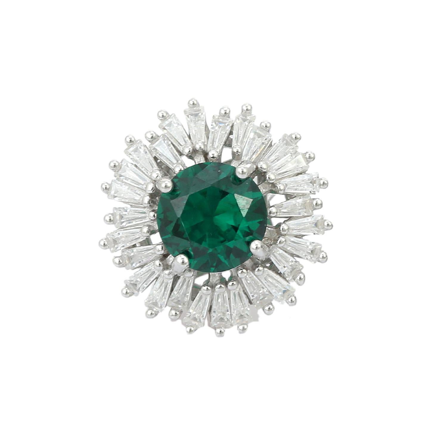 Contemporary Sprinkle Green Rhinestone Studs Earring for Wedding in Silver Fashion Jewelry For Sale