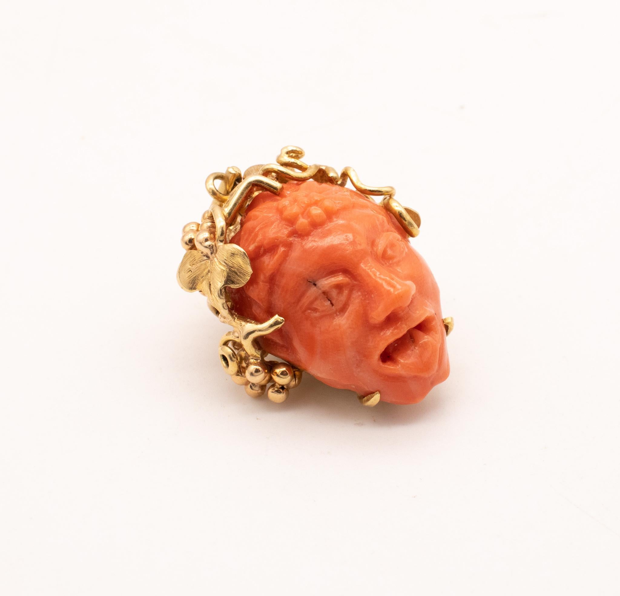 Spritzer and Fuhrmann 18Kt Gold Pendant with Bacchus Head Carved in Coral In Excellent Condition For Sale In Miami, FL