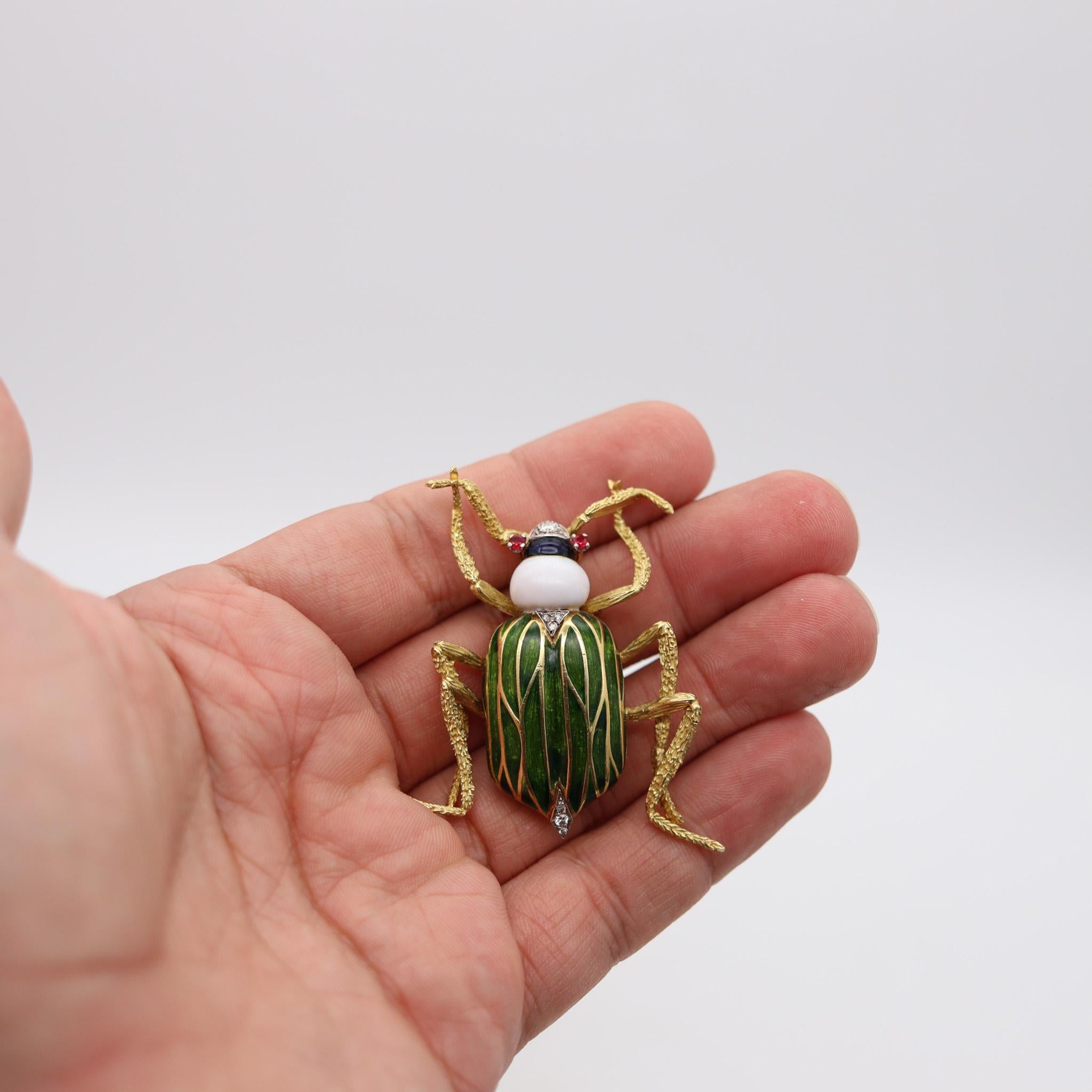 SPRITZER & FUHRMANN 1960 France Enameled Scarab Brooch In 18Kt Yellow Gold In Excellent Condition In Miami, FL