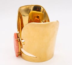 Spritzer & Fuhrmann 1970 Retro Cuff Bracelet 18Kt Yellow Gold with Salmon Coral