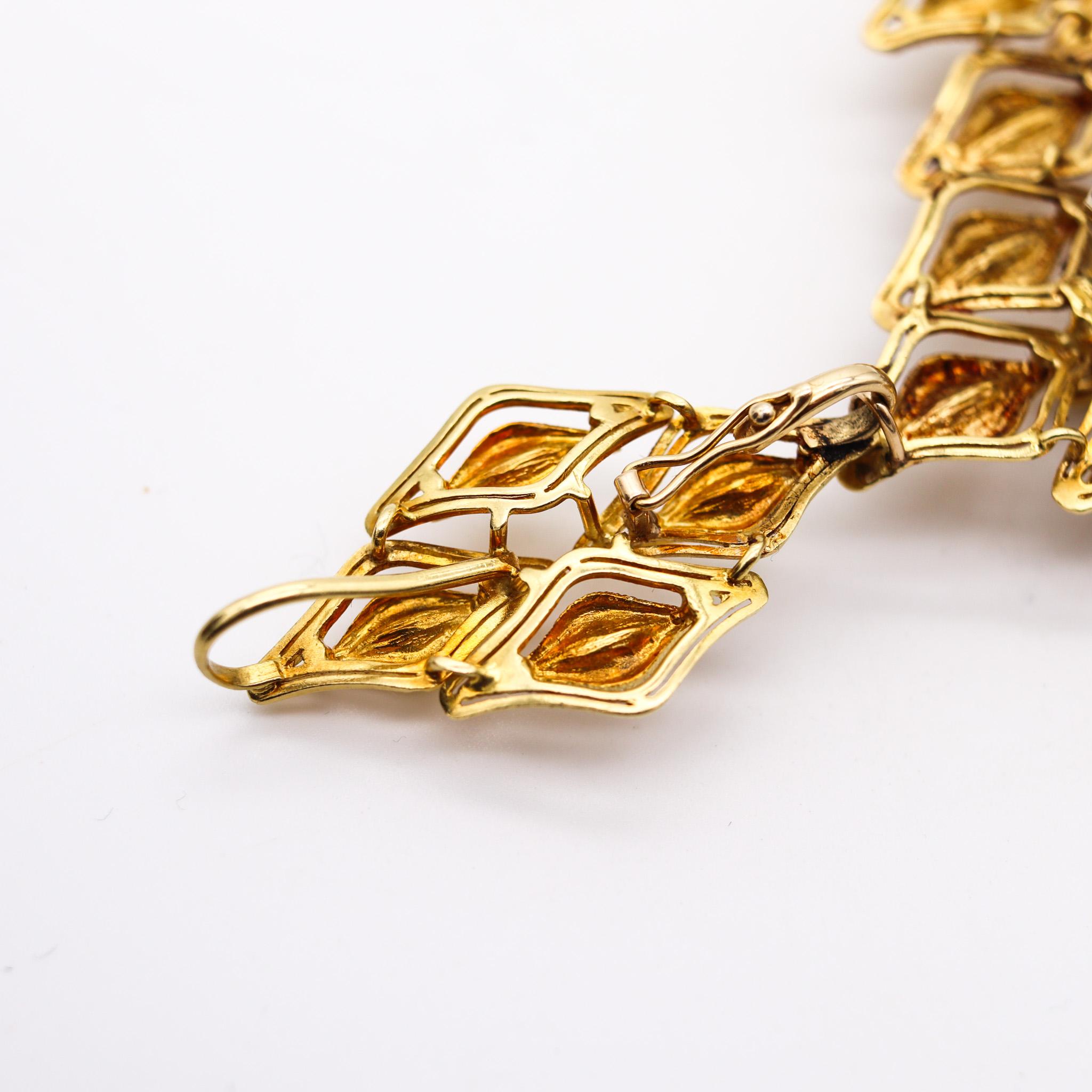 Spritzer & Furhmann 1960 Retro Modernist Large Pendant In Solid 18Kt Yellow Gold For Sale 2