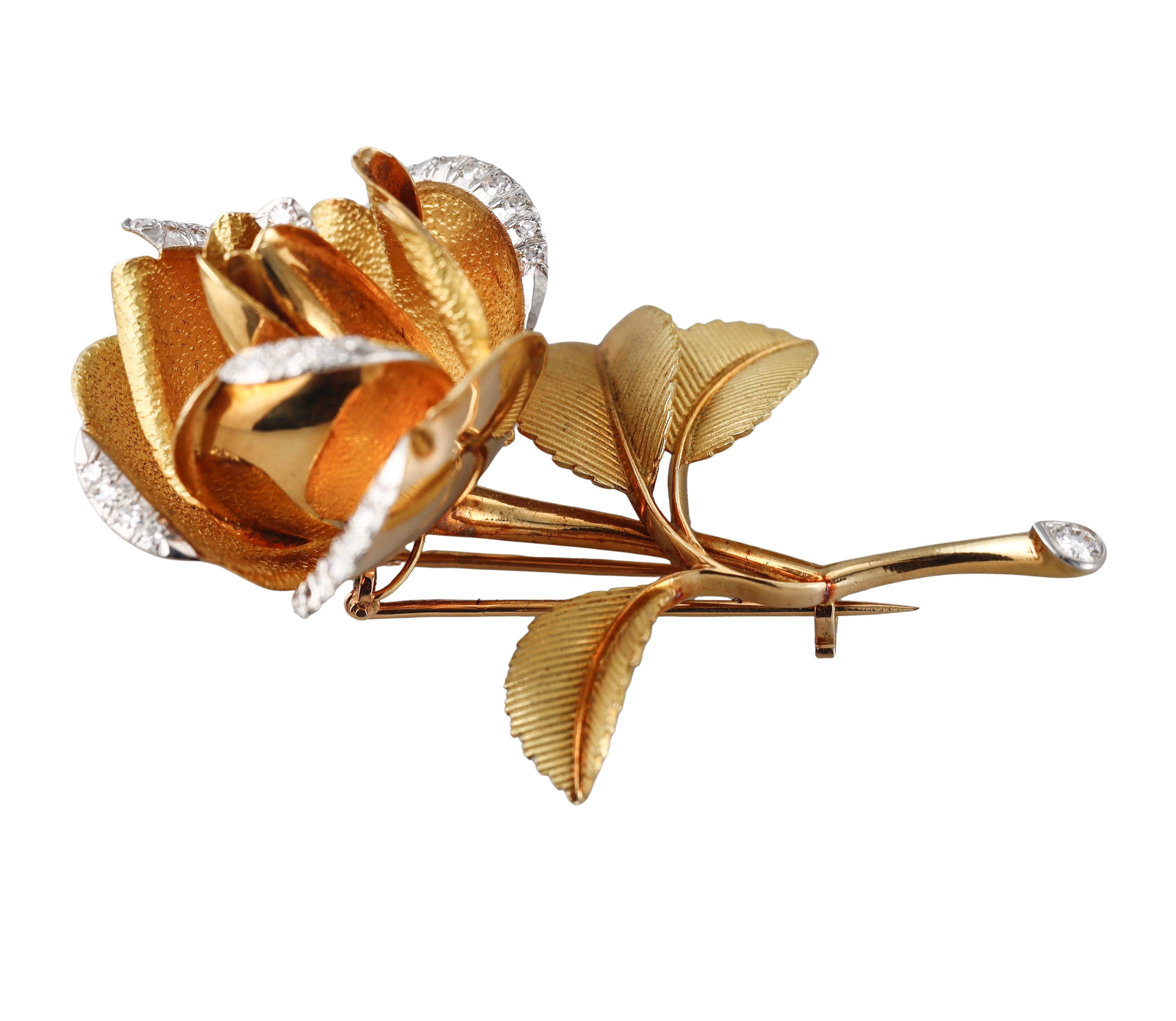 Spritzer & Furhmann Broche Flor Rosa Diamante Oro Amarillo Años 60 en Excelente estado para la venta en New York, NY