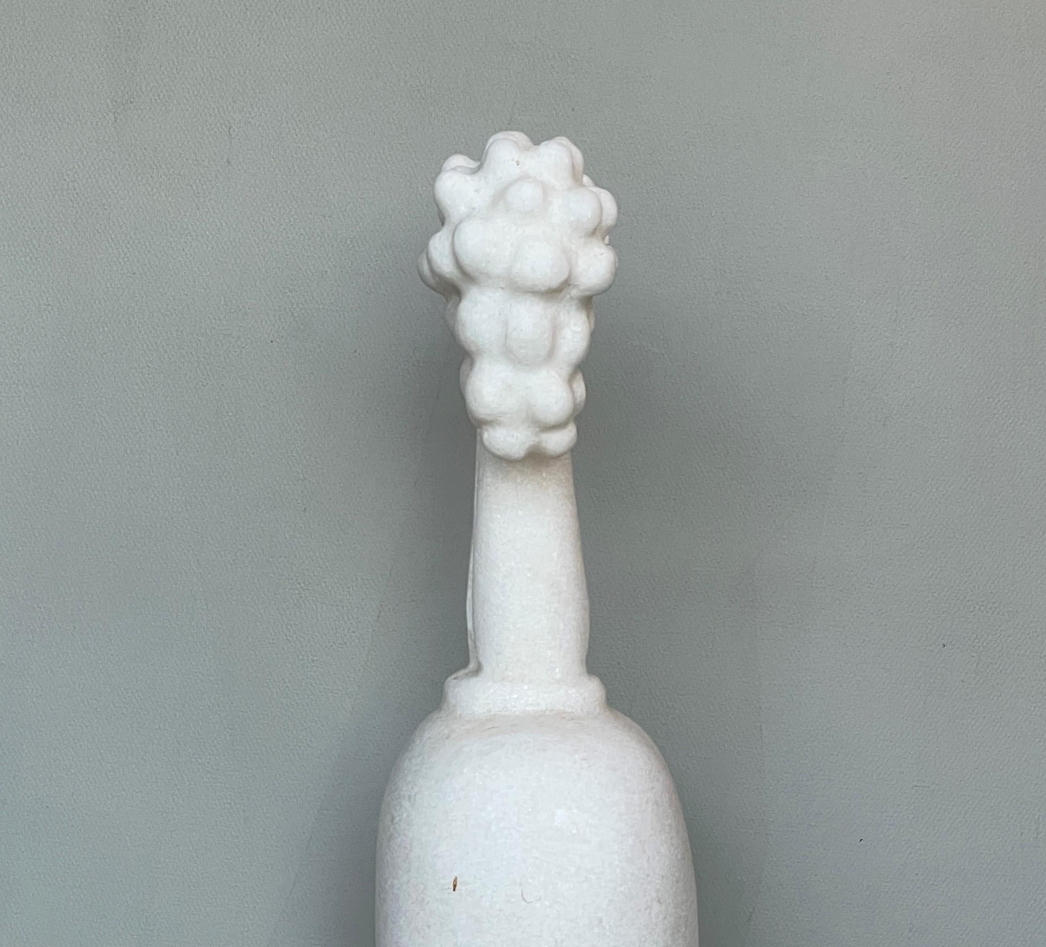 Sculpture en marbre sculptée à la main Sprout de Tom Von Kaenel Neuf - En vente à Geneve, CH