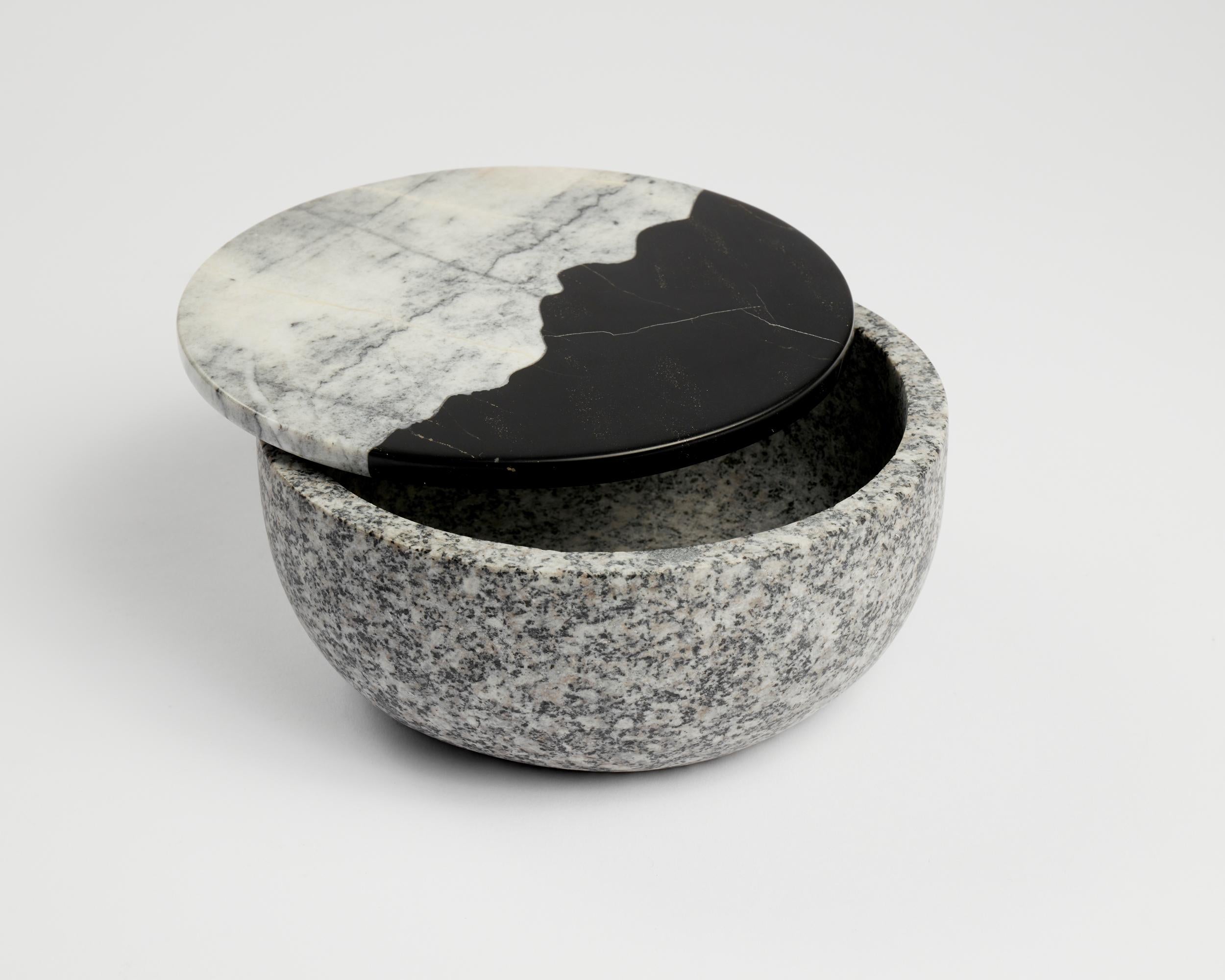 Sprouter pot by Estudio Rafael Freyre
Dimensions: D 15 x H 8 cm 
Materials: Andes Stone, Amazonic Wood.
Also Available: Other materials and finishes available.

The Sprouters series explores the interaction of mineral and plant organisms. When