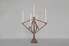 Candelabro a spirale contemporaneo cinque in bronzo fuso di Fort Standard