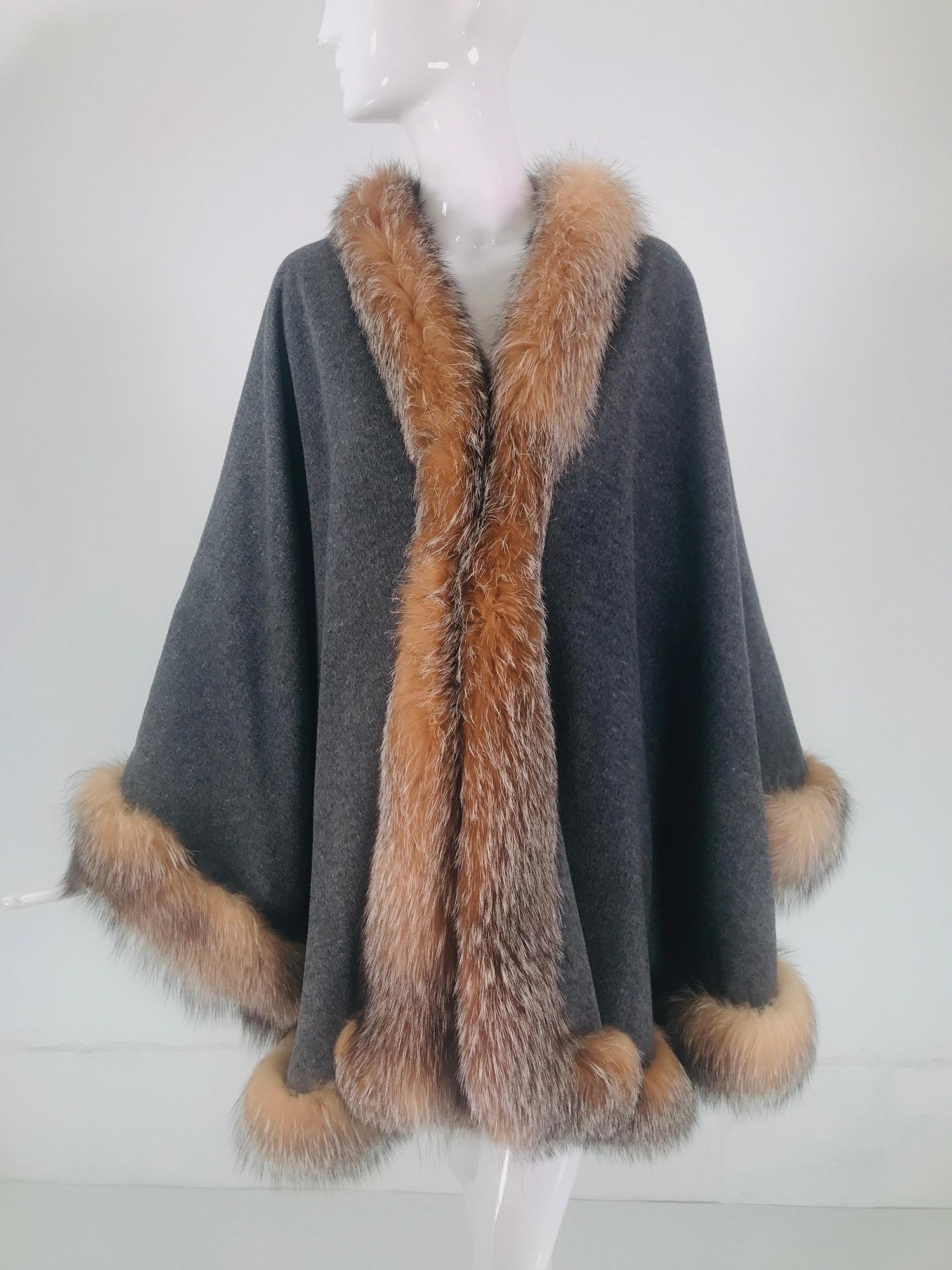 Sprung Freres Paris Red Fox Wool/Cashmere Reversible Cape Grey/Camel Tan OS 5