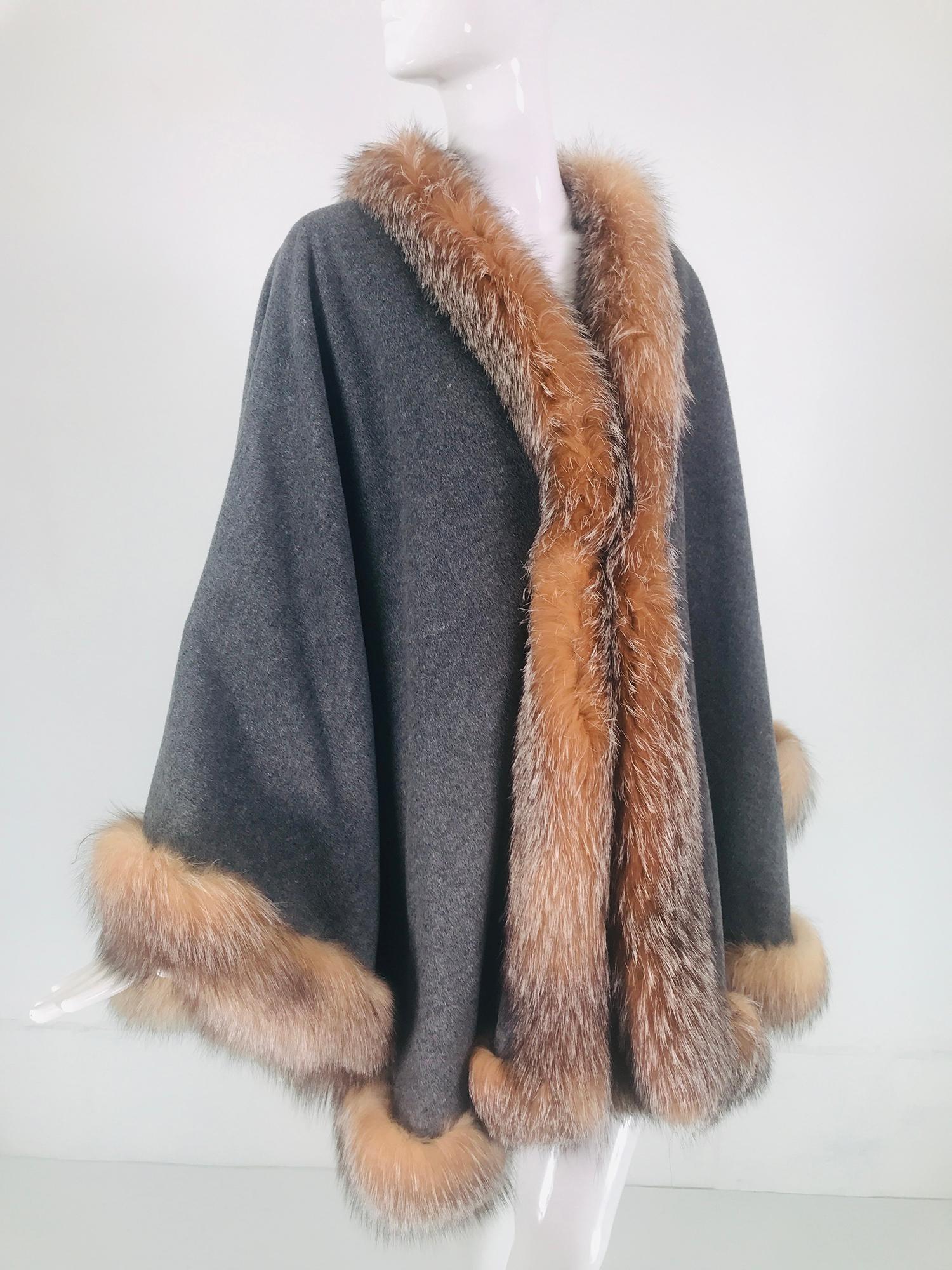 Sprung Freres Paris Red Fox Wool/Cashmere Reversible Cape Grey/Camel Tan OS 6