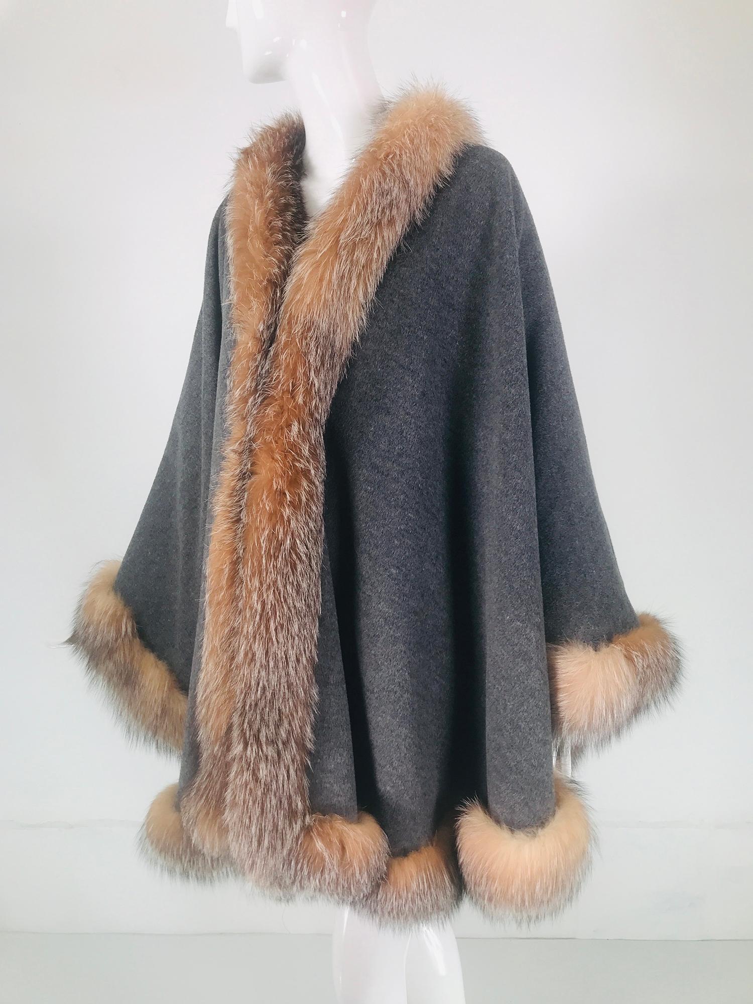 Sprung Freres Paris Red Fox Wool/Cashmere Reversible Cape Grey/Camel Tan OS 11