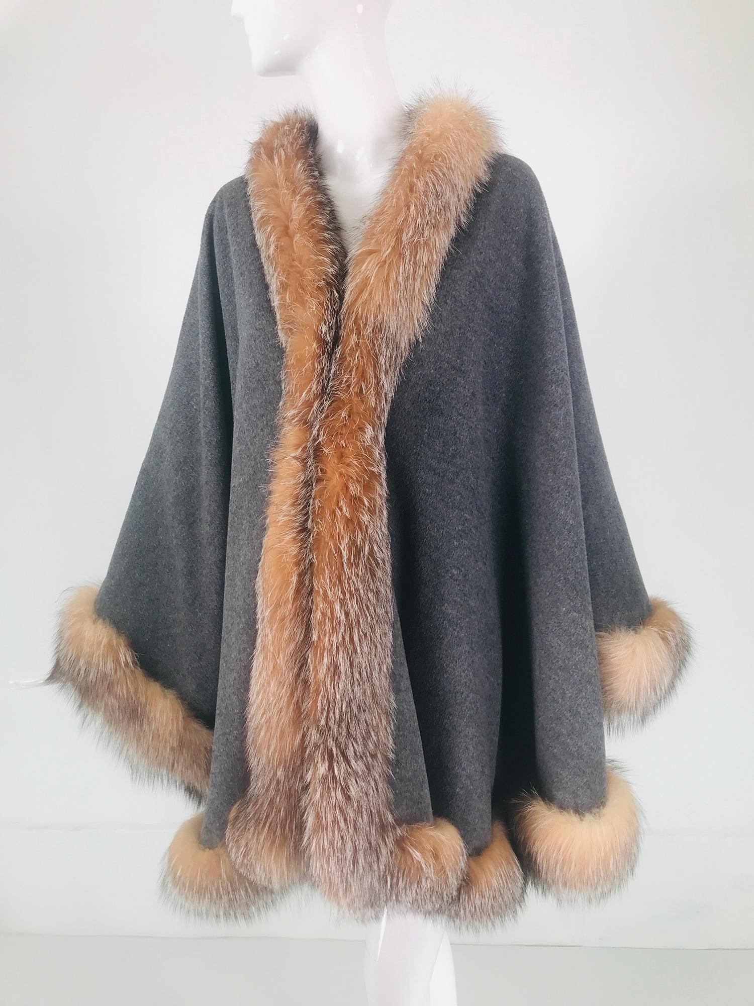 Sprung Freres Paris Red Fox Wool/Cashmere Reversible Cape Grey/Camel Tan OS 12