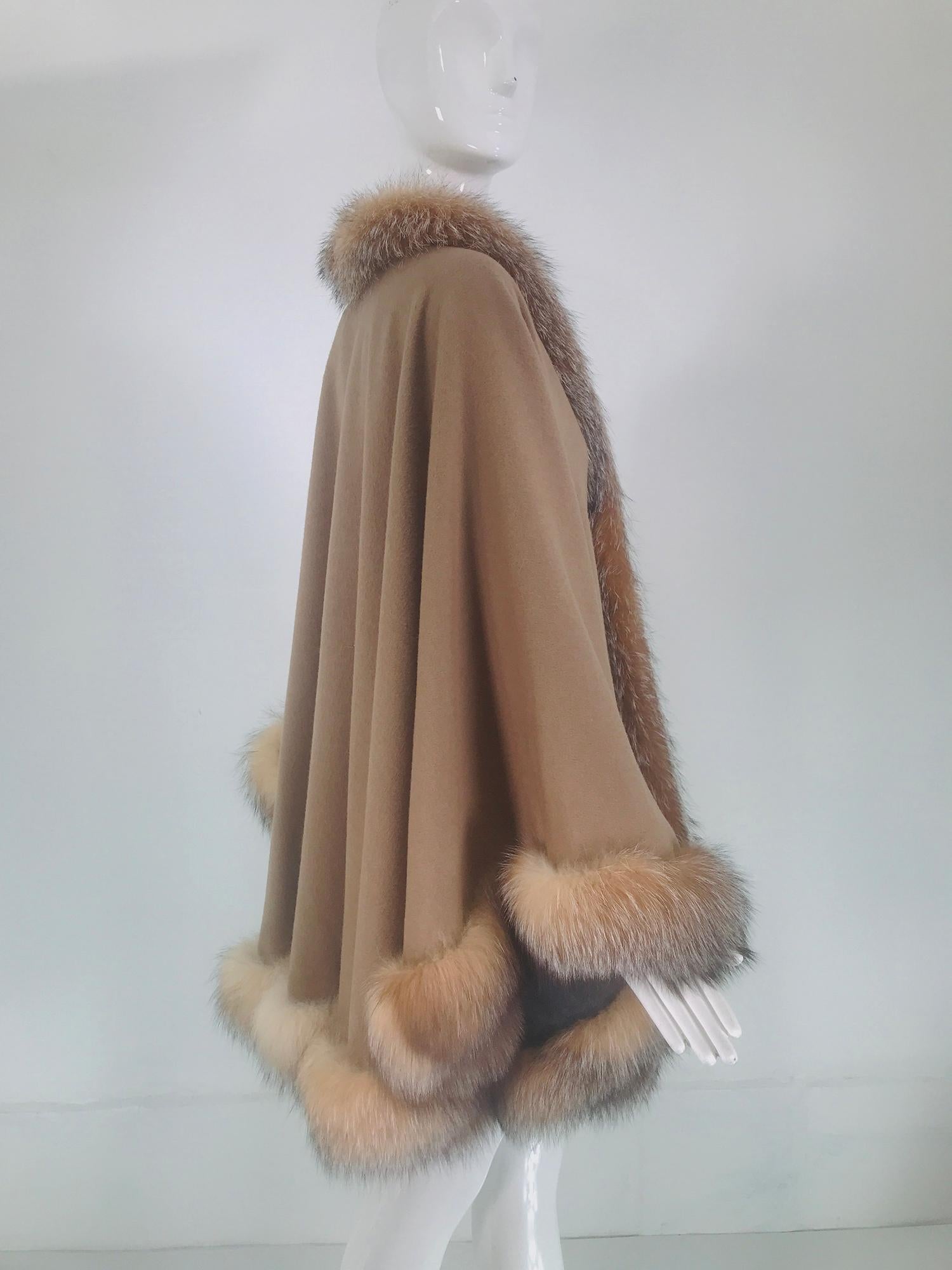 Sprung Freres Paris Red Fox Wool/Cashmere Reversible Cape Grey/Camel Tan OS 2