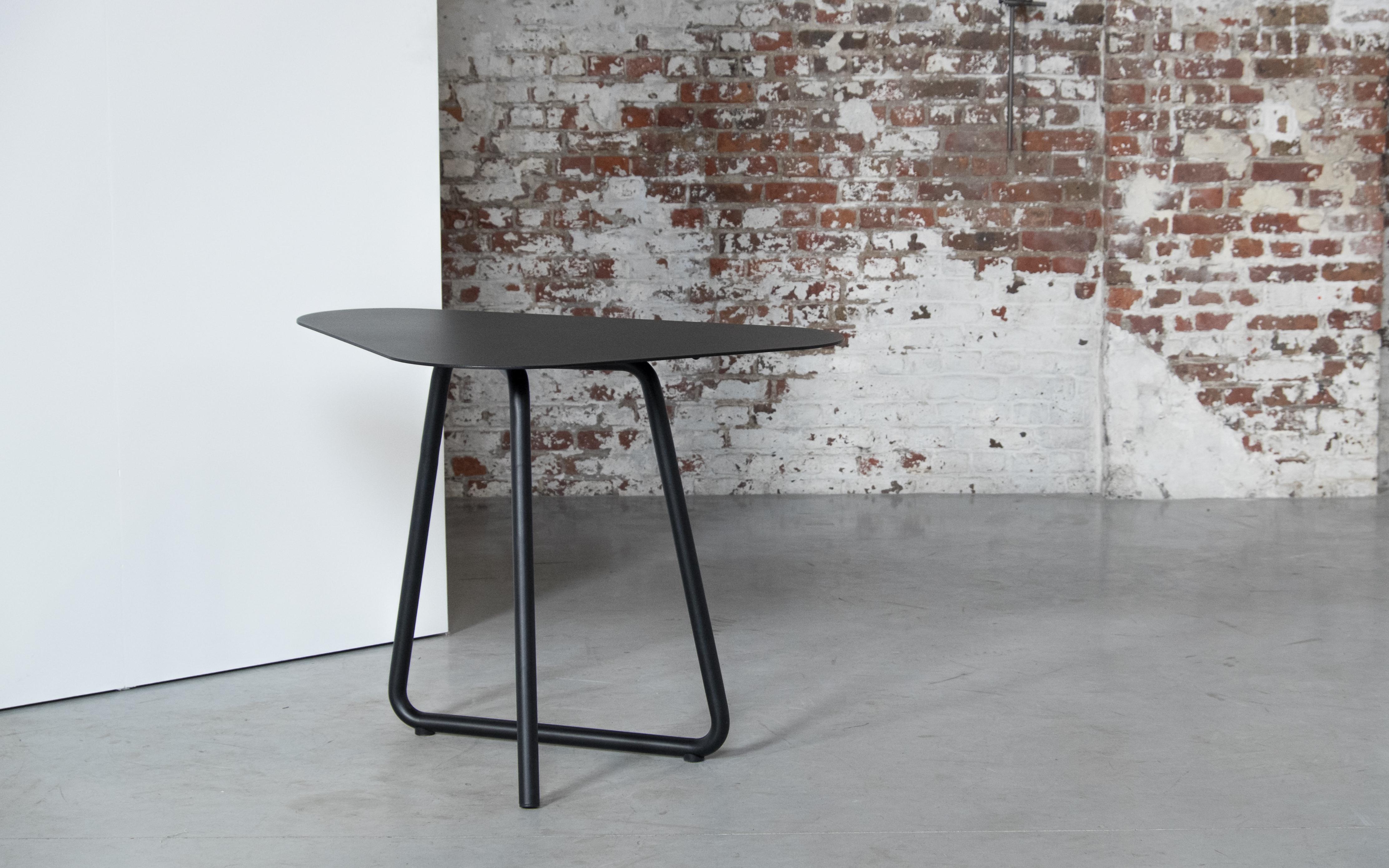SPT Black Table by Atelier Thomas Serruys In New Condition For Sale In Geneve, CH