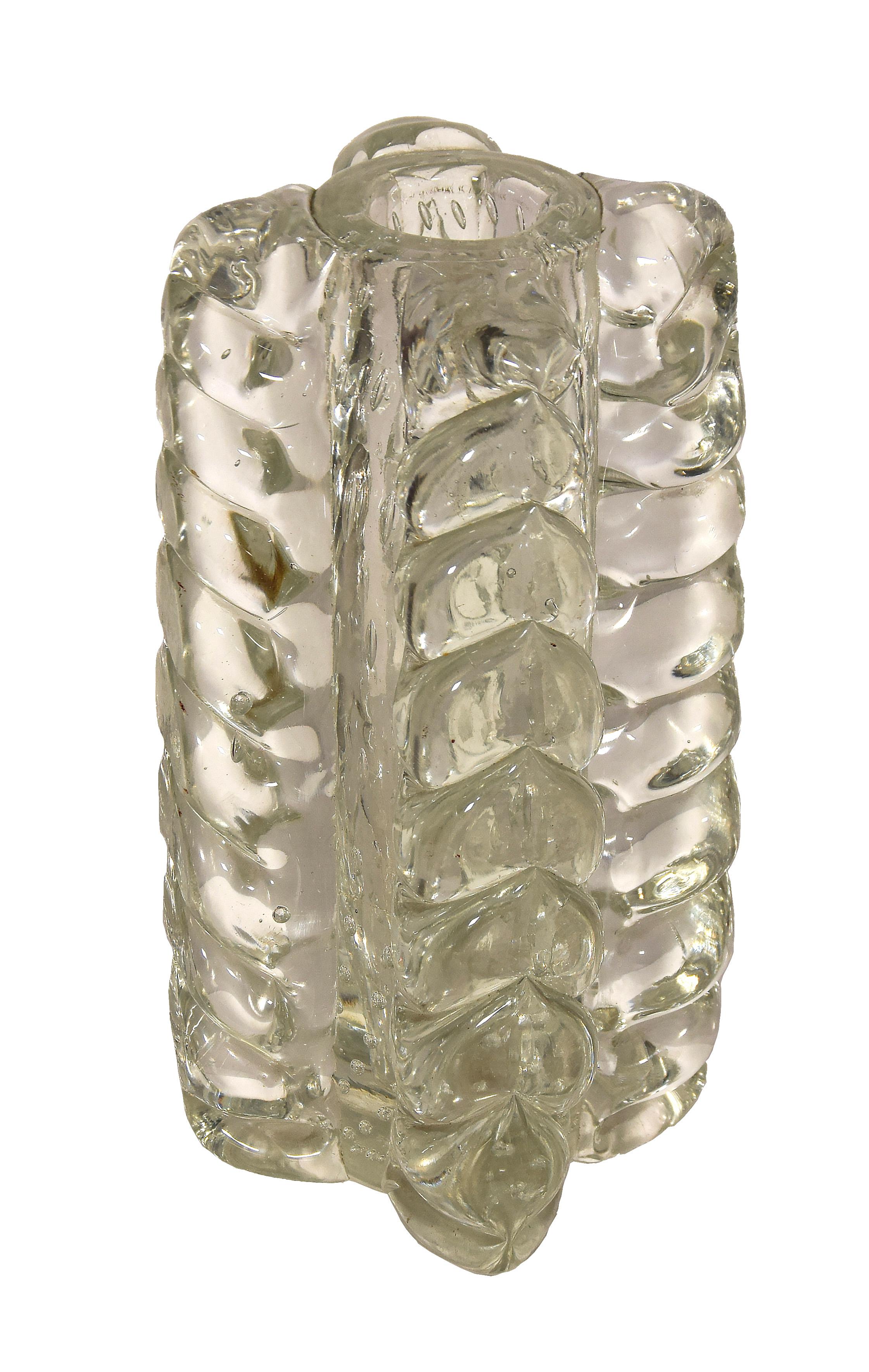 This Spuma di Mare Vase was realized by Ercole Barovier between 1938-1940.

Elegant clear glass vase glass with unmelted pigment, and crystal applications.

In excellent conditions.

Produced by Barovier&Toso, Italy.

Ercole Barovier