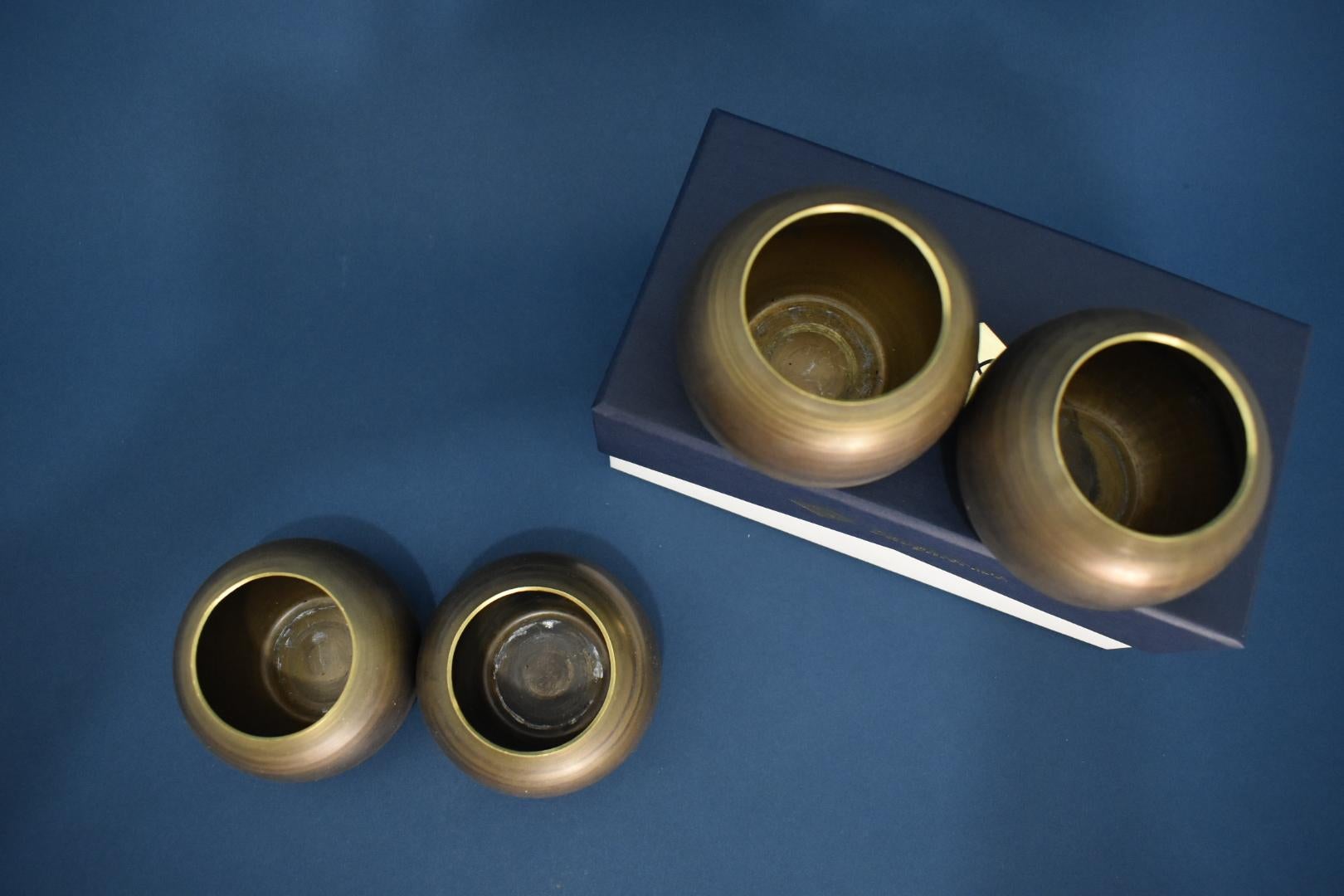 Set di tazze votive in ottone filato di Daughter Manufacturing In condizioni Nuovo in vendita a Camden, ME