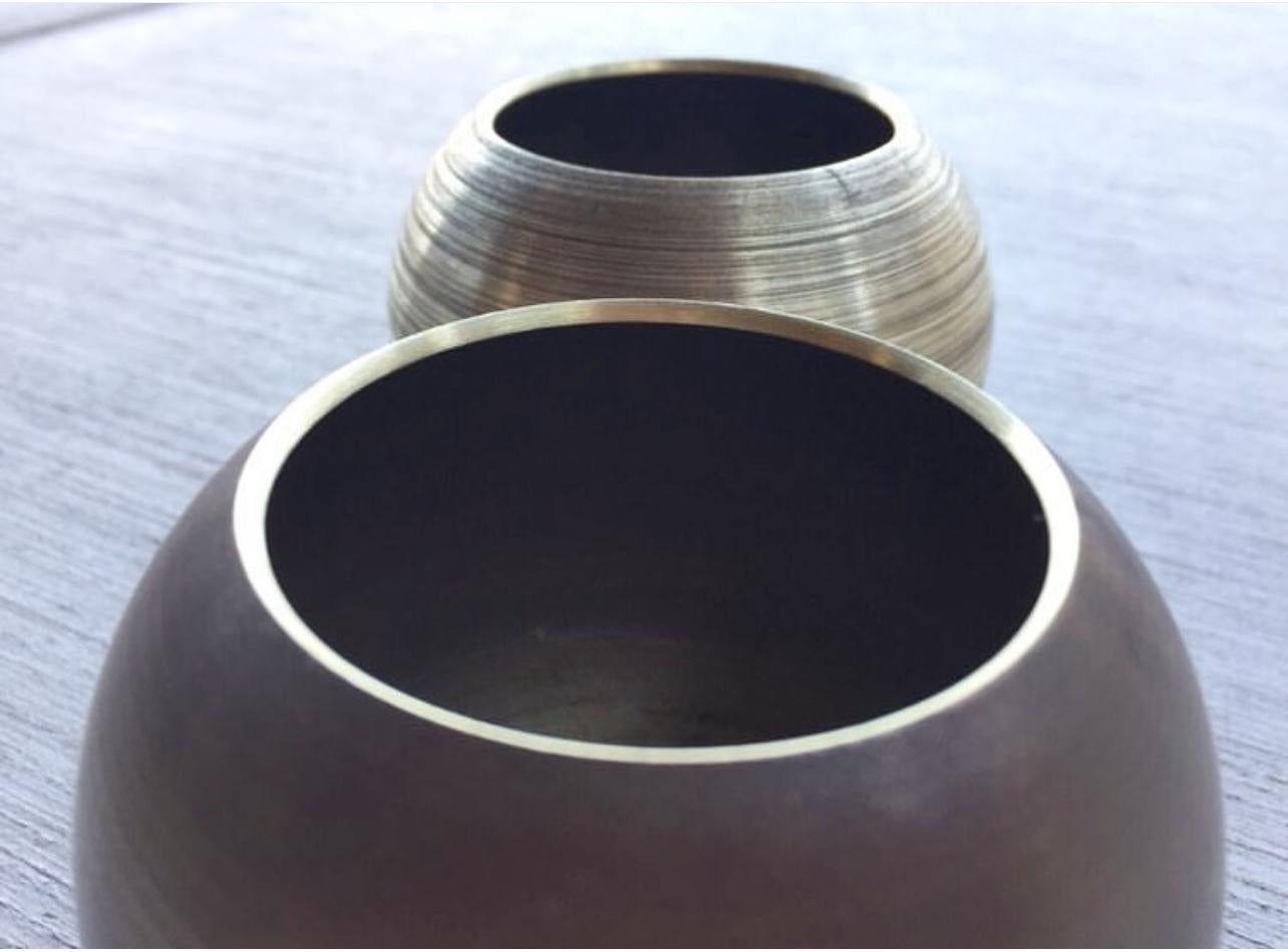 XXI secolo e contemporaneo Set di tazze votive in ottone filato di Daughter Manufacturing in vendita