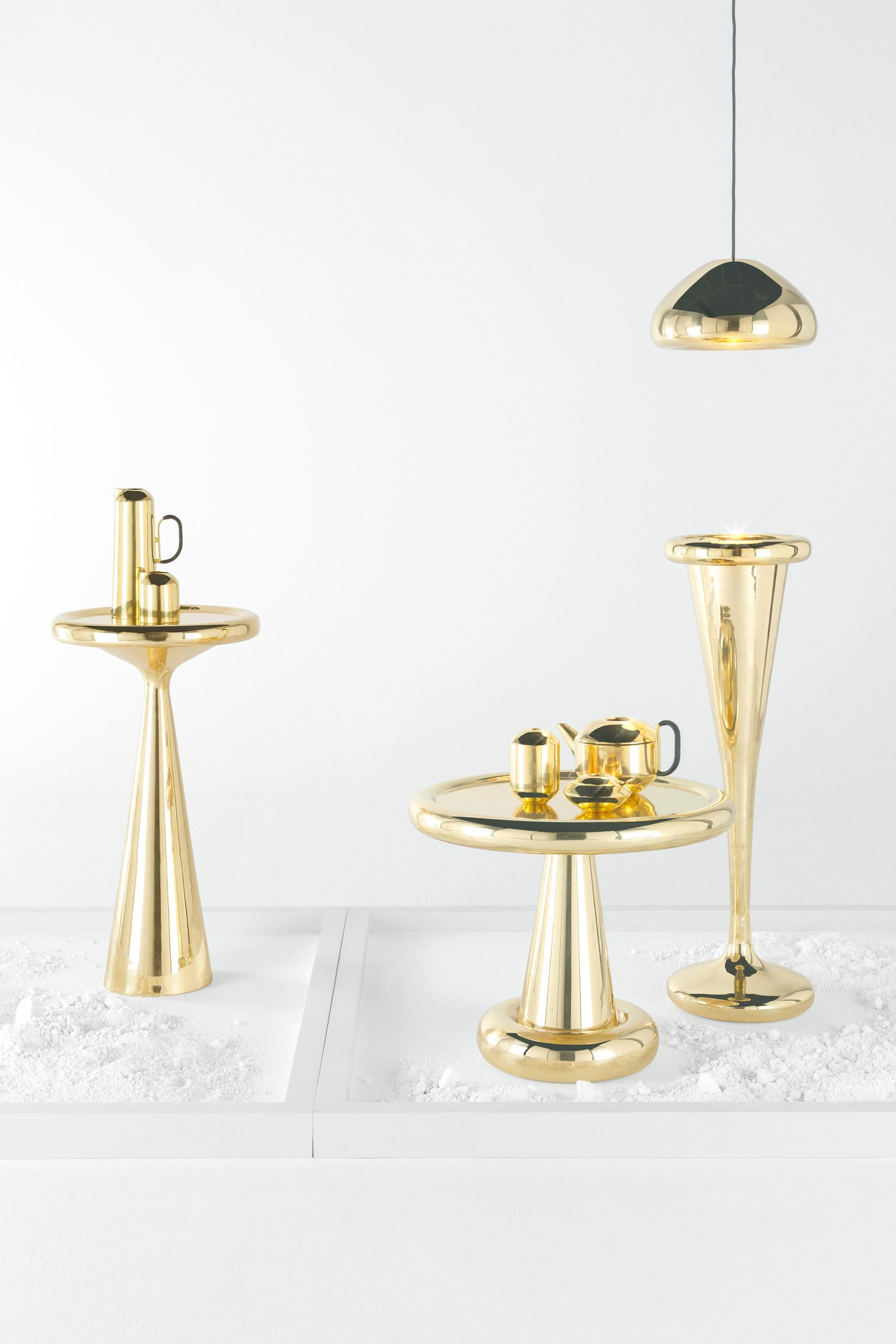 Großer gesponnener Tisch aus Messing von Tom Dixon (Moderne) im Angebot