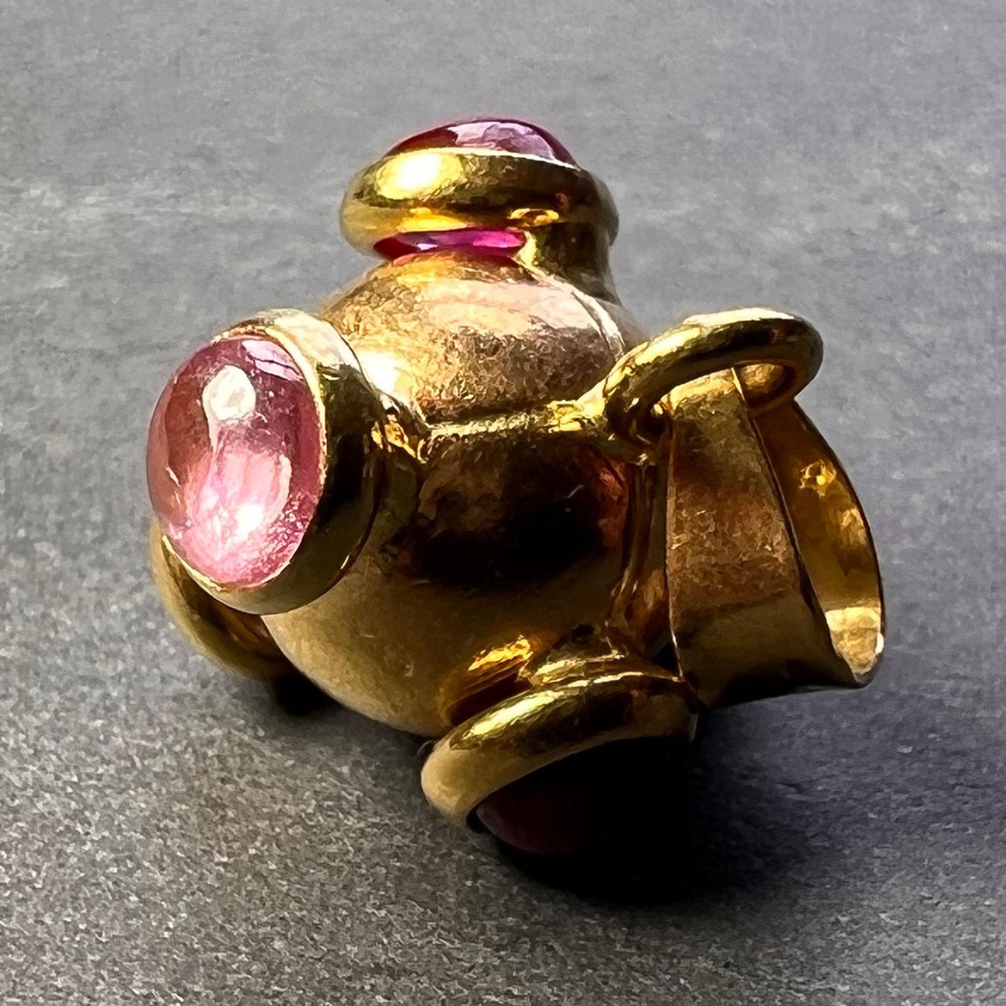 Sputnik 18K Yellow Gold Ruby Tourmaline Charm Pendant In Good Condition In London, GB