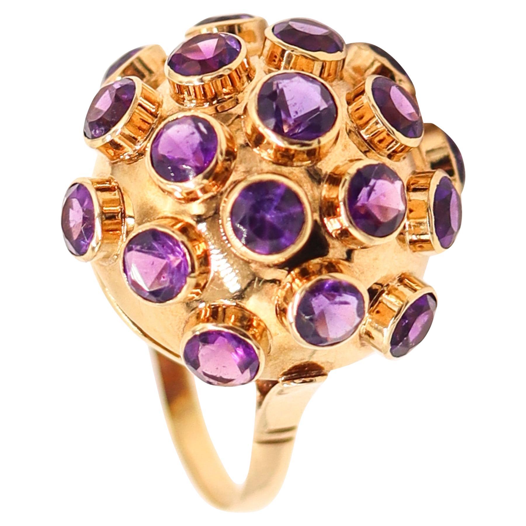 SPUTNIK 1950 Anillo de cóctel de los Países Bajos en oro amarillo de 18 quilates con amatistas violetas en venta