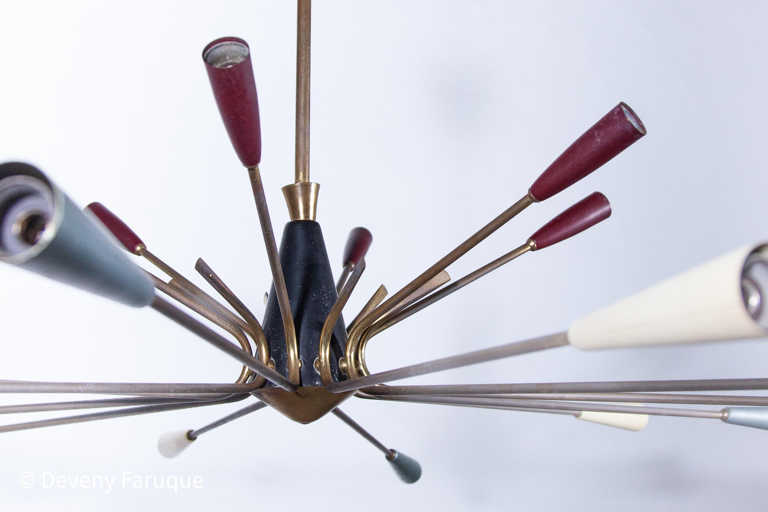 Lampadario Sputnik, anni '50, 18 luci a cono multicolore in vendita 1