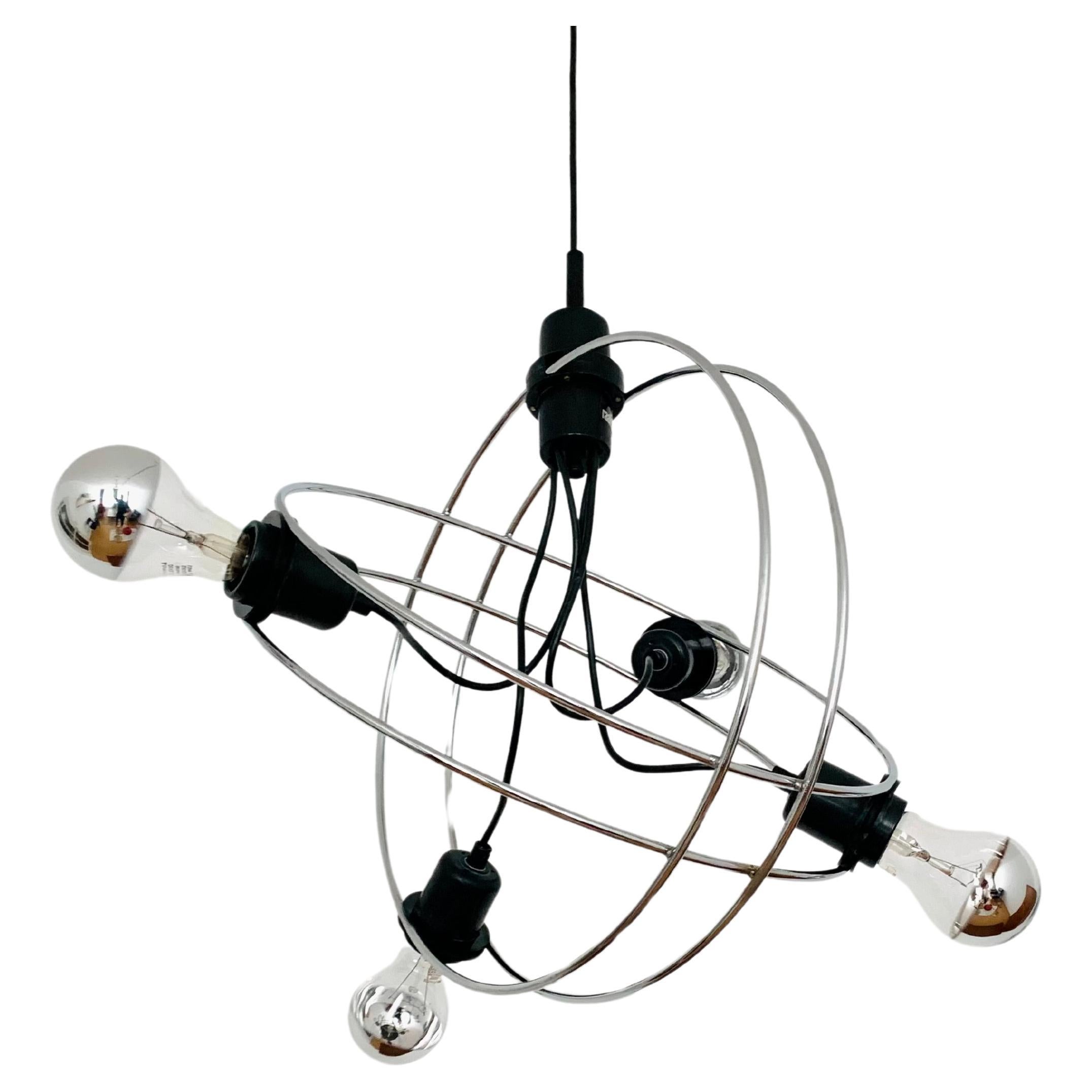 Sputnik-Kronleuchter von Raak im Angebot