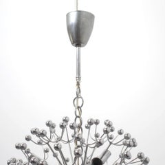 Lustre Spoutnik en chrome de l'ère spatiale moderne du milieu du siècle dernier par Gaetano Sciolari, 1960