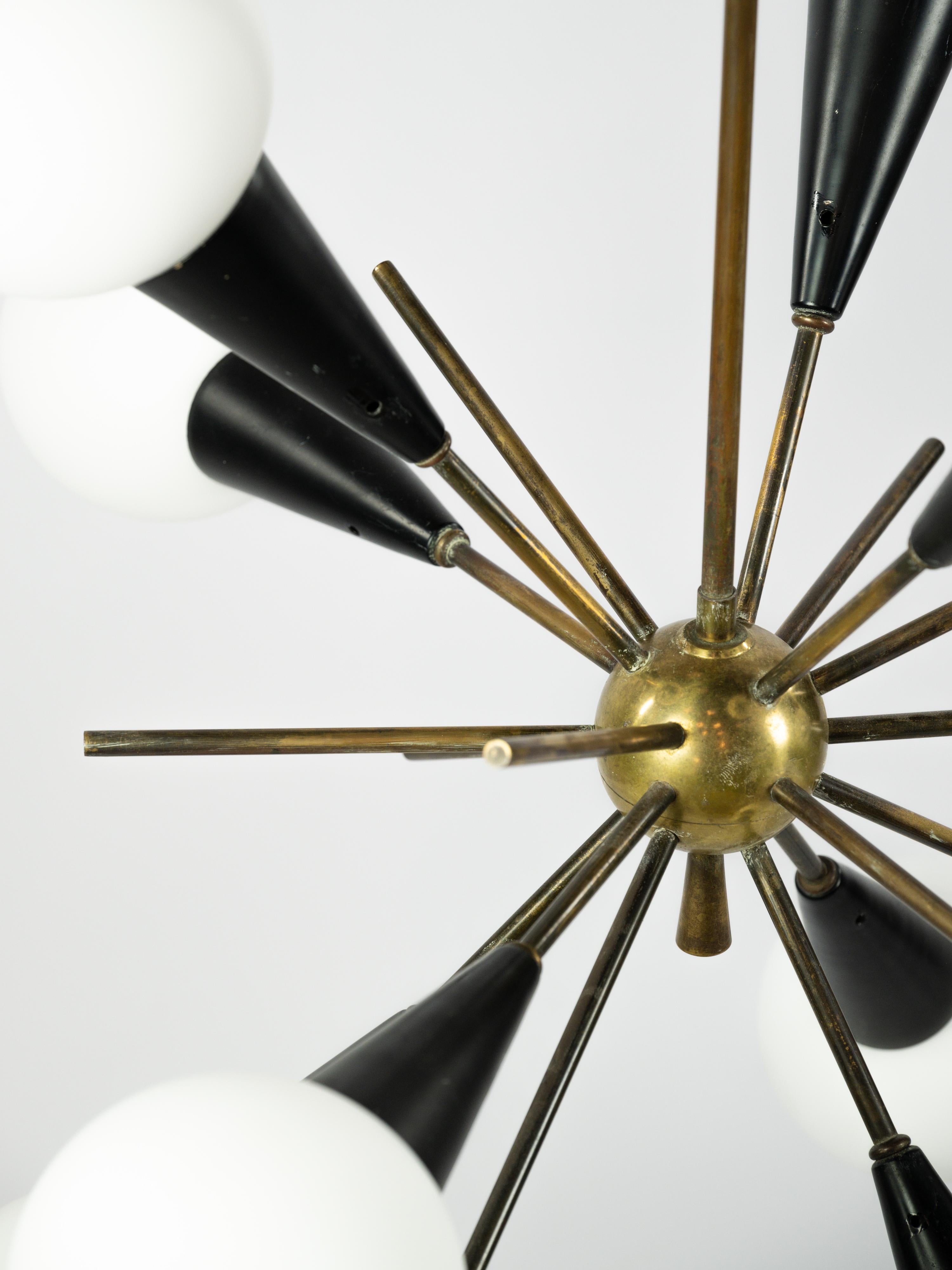 Sputnik chandelier in brass, lacquered black metal and opaline glass In Good Condition For Sale In Monaco, MC