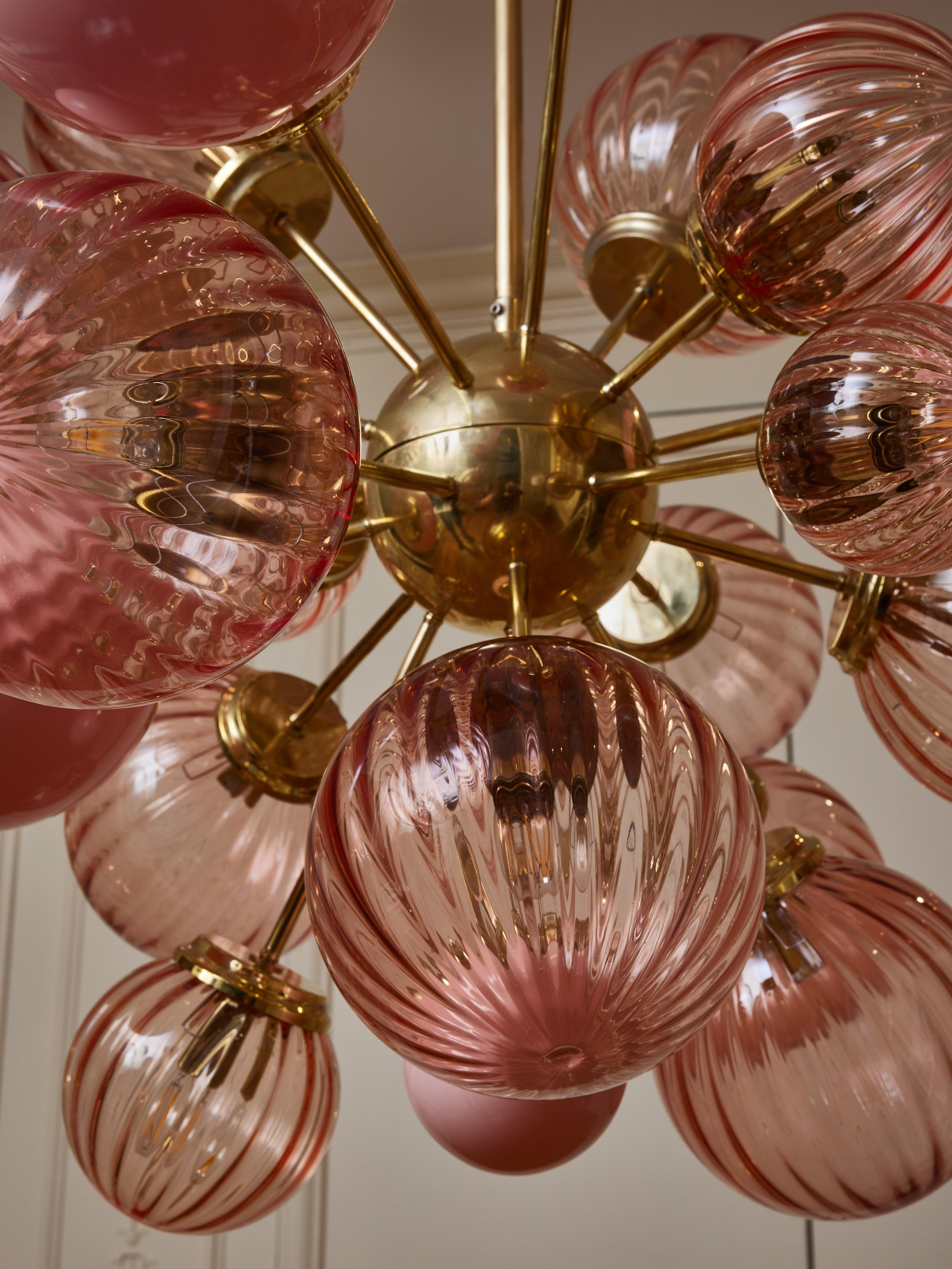 Murano Glass Sputnik chandelier in Murano by Studio Glustin For Sale