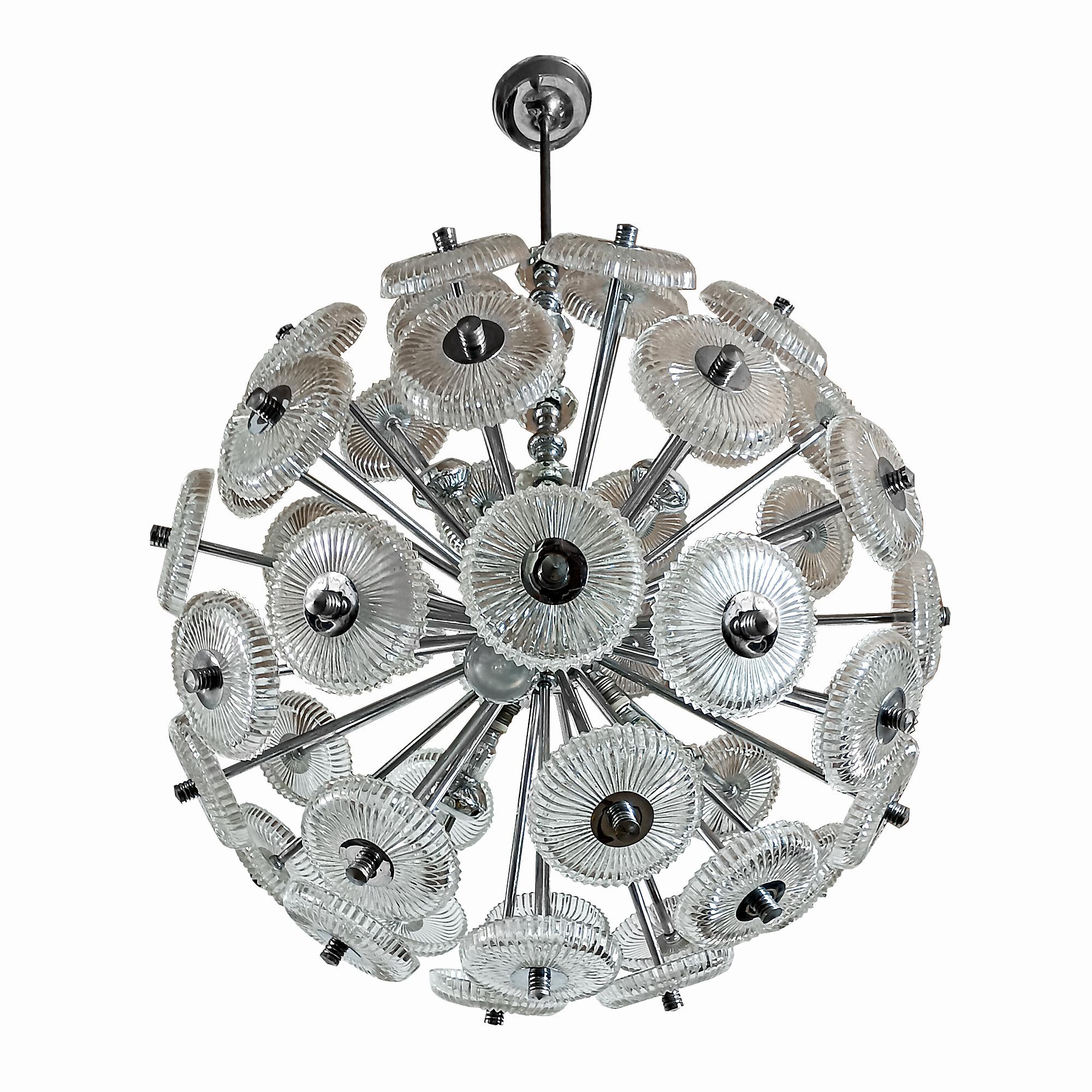Mid-Century Modern Sputnik Chandelier, Metal and Glass – Spain 1950-60 In Good Condition For Sale In Girona, ES