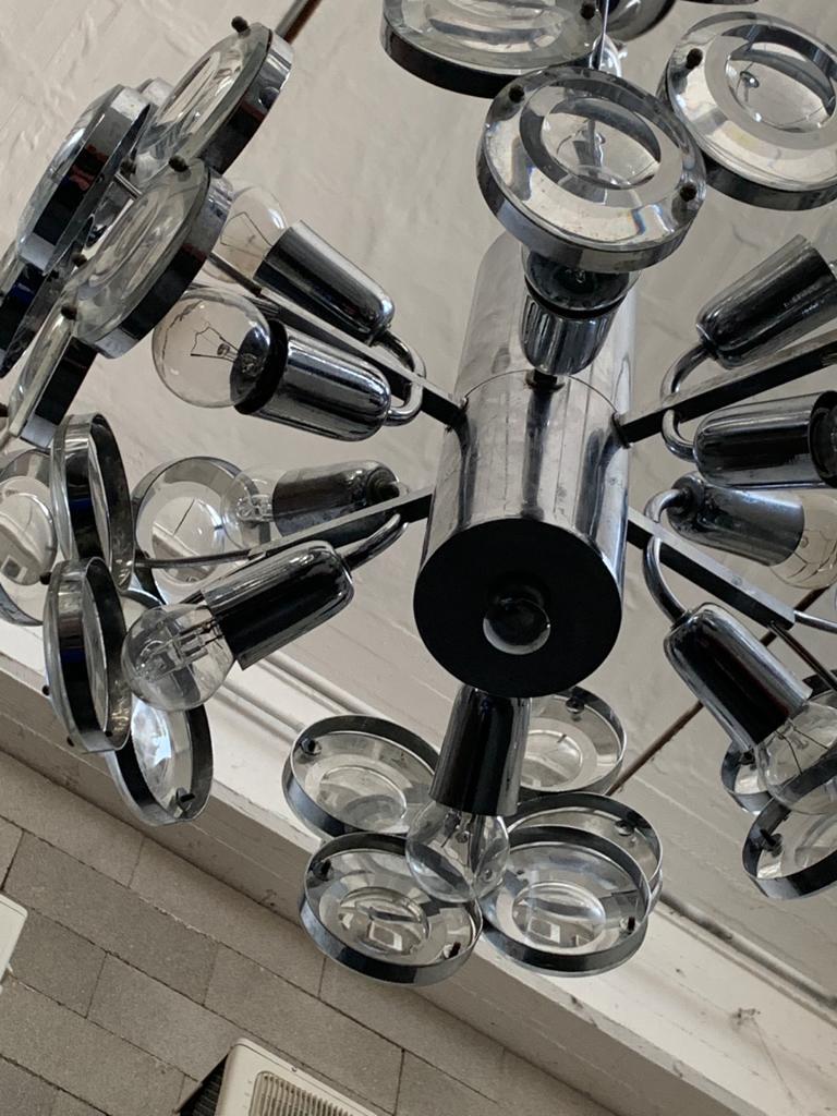 Sputnik Chandelier with 10 Lights by Oscar Torlasco In Good Condition For Sale In Montelabbate, PU