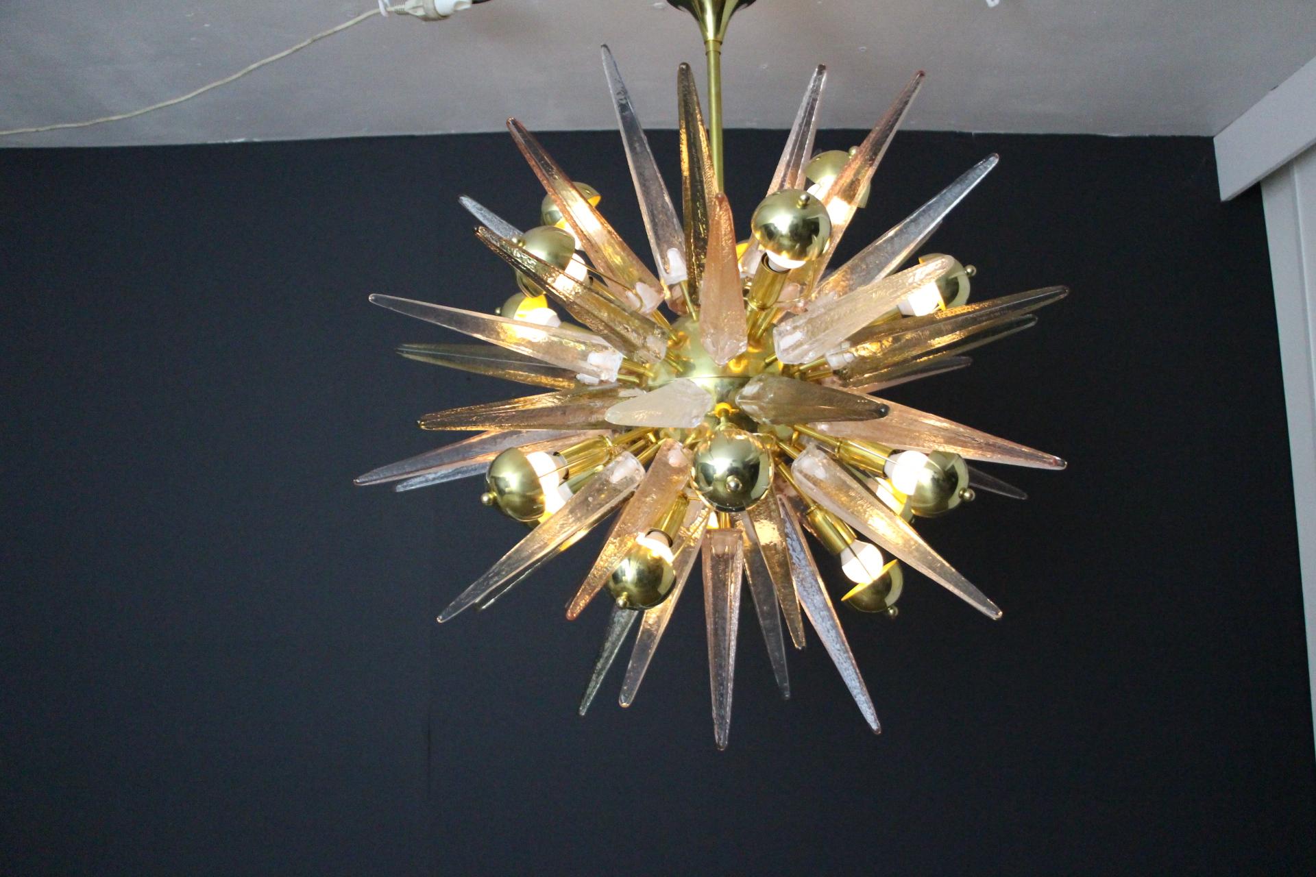 Sputnik Chandelier with Pink, Smoke and Clear Crystal Murano Glass Spikes For Sale 5