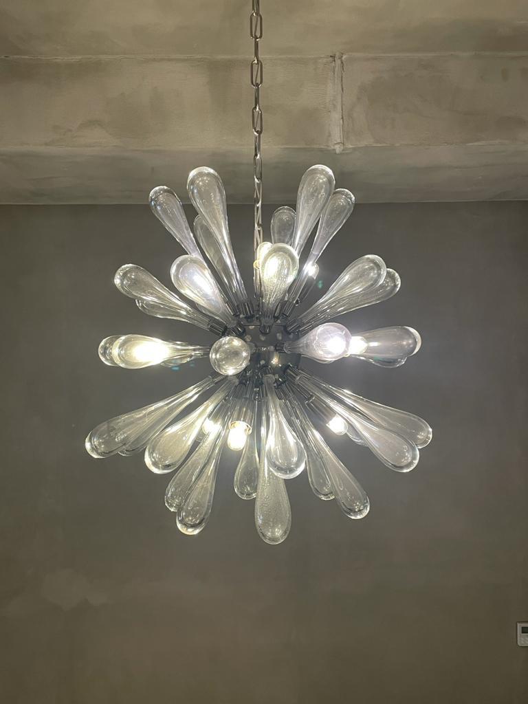 Sputnik Chromed Steel Submerged Murano Glass Oblong Bulbs Chandelier Italy 1970s In Good Condition In Catania, IT