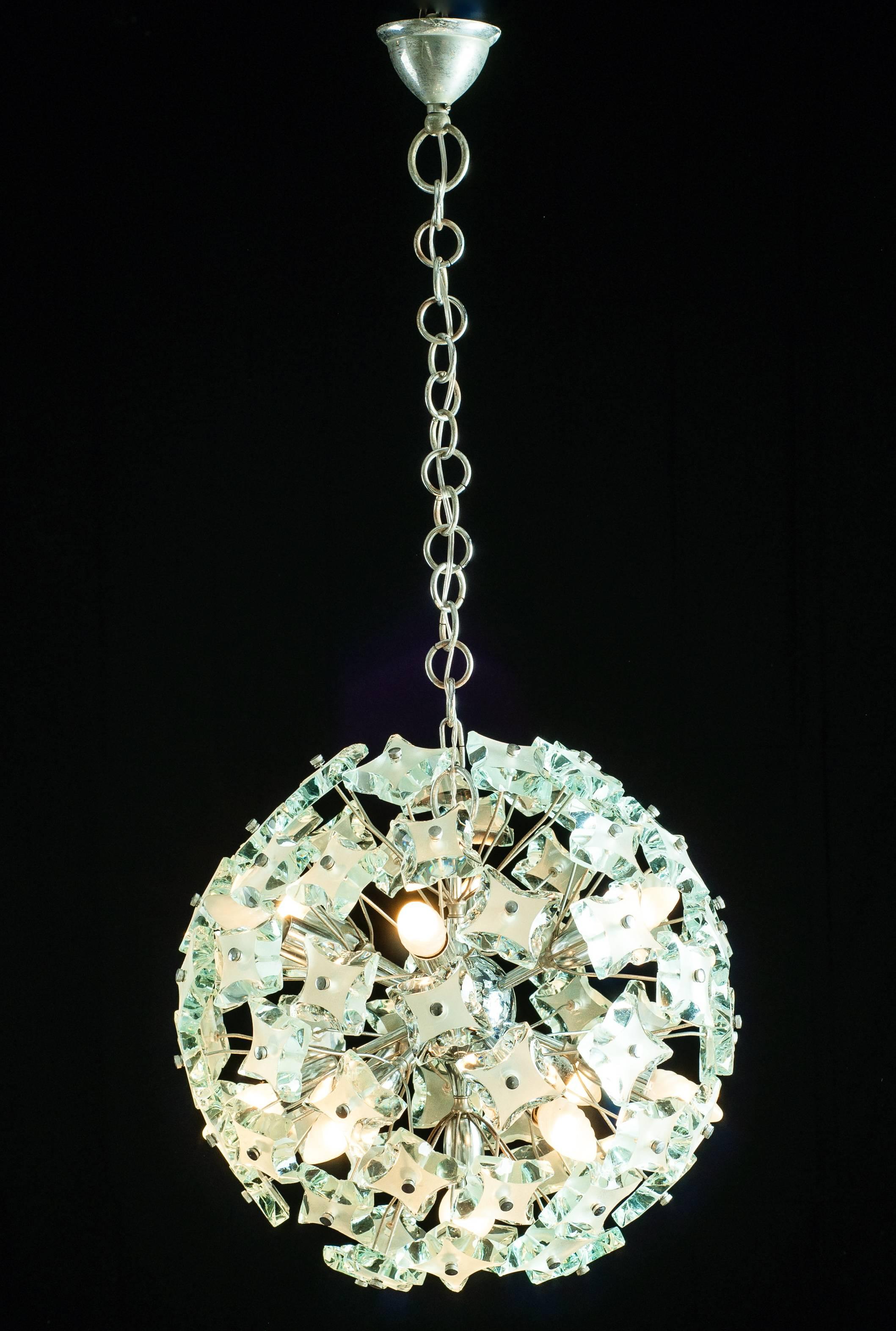 Fontana Arte sputnik chandelier. Chrome frame with green colored cut-glass.