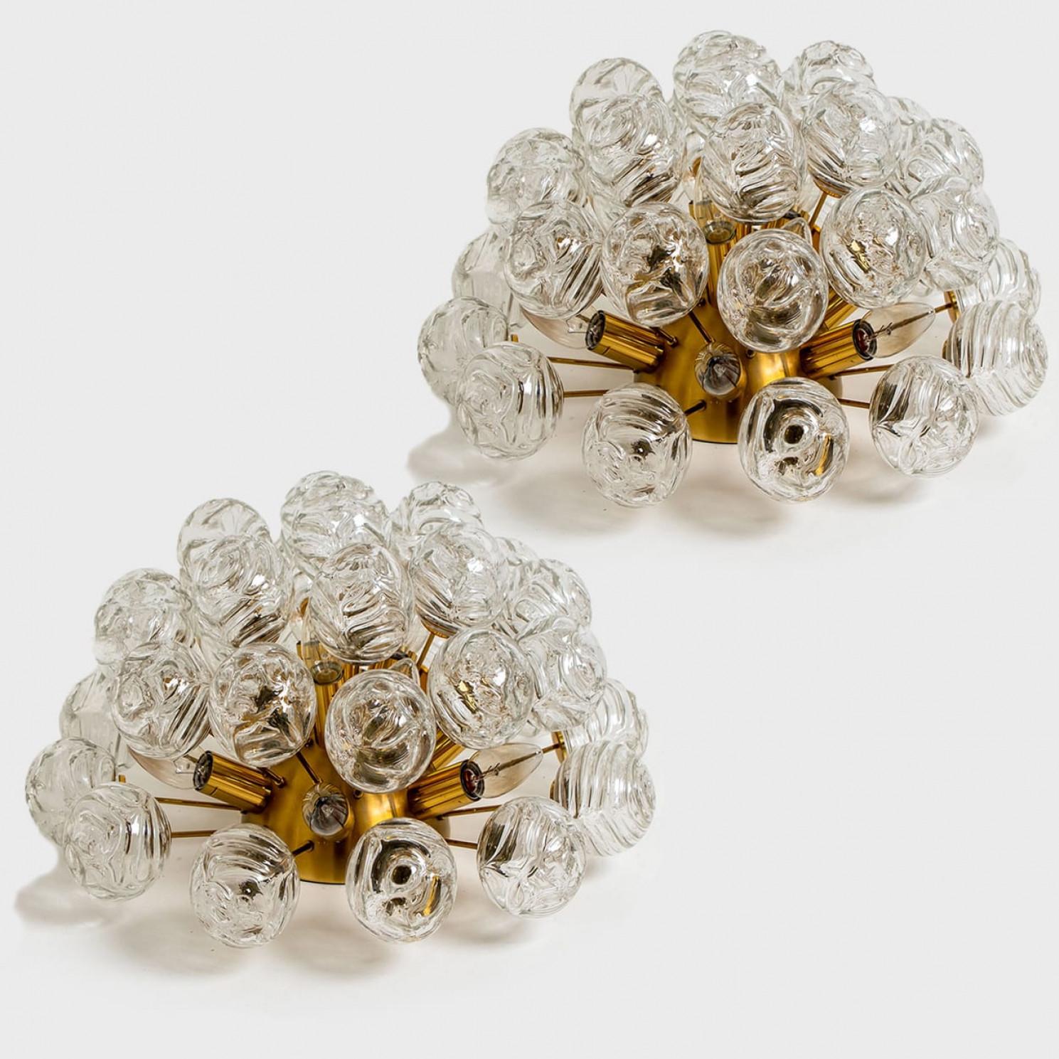 Monture affleurante Sputnik Boules de neige en verre de Doria, Allemagne, années 1970 en vente 2