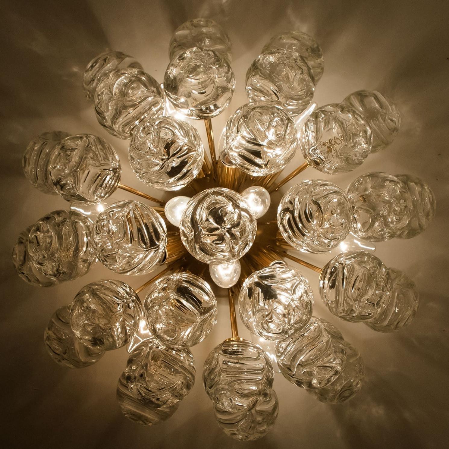 Monture affleurante Sputnik Boules de neige en verre de Doria, Allemagne, années 1970 en vente 10