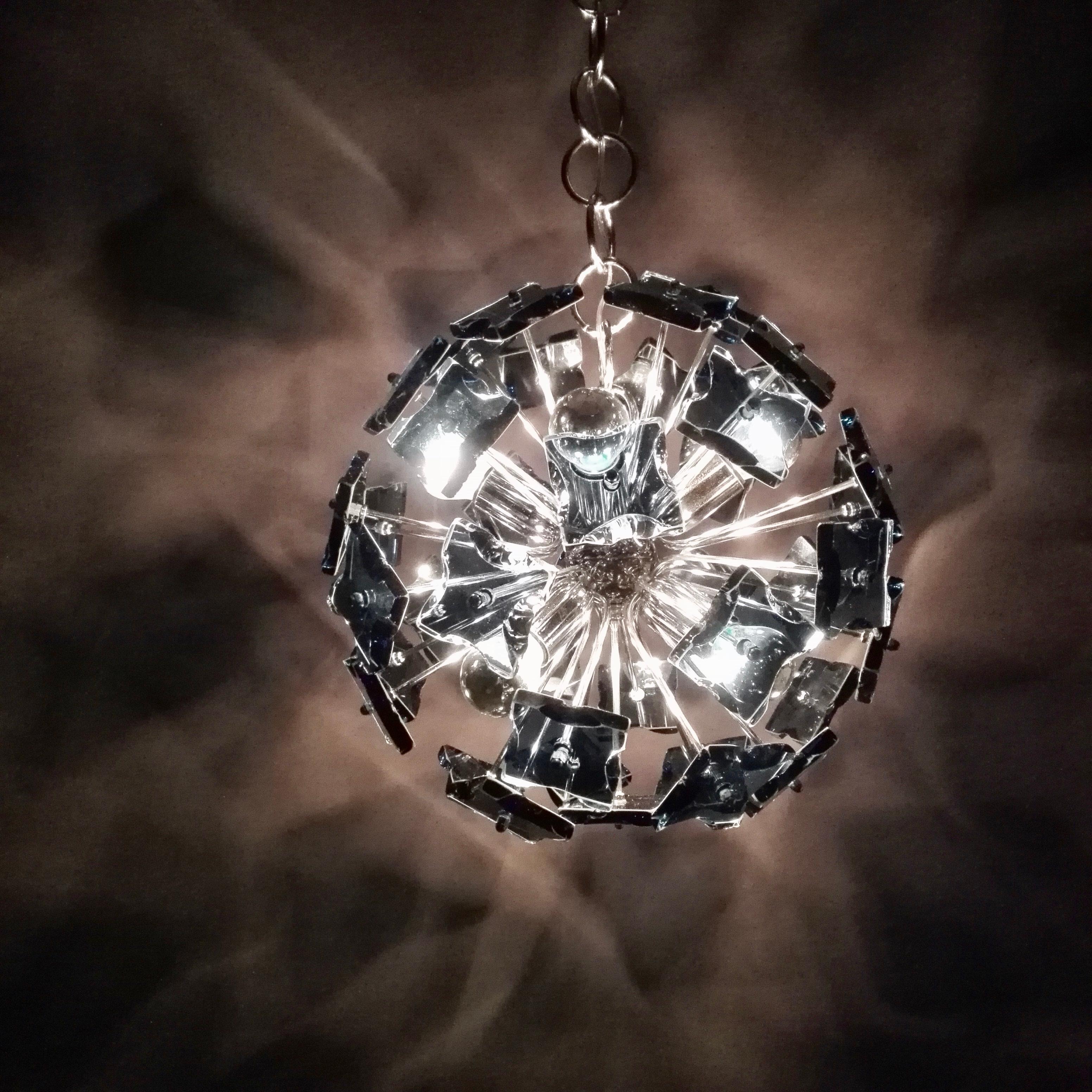 Space Age Sputnik Fontana Arte attributed 1960s Italian Eight-Light Cut Glass Chandelier For Sale