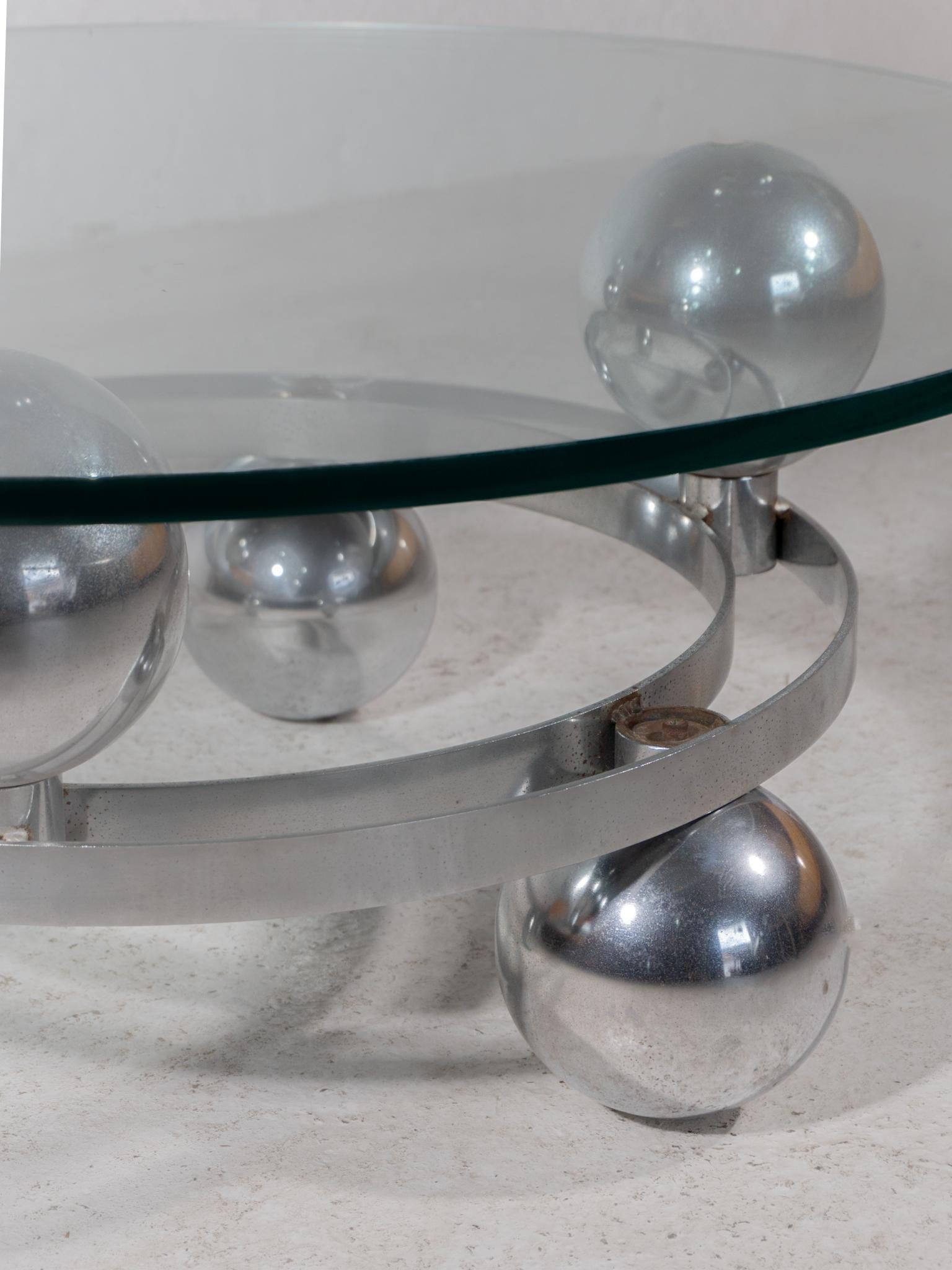 Sputnik, Couchtisch mit runder Glasplatte und Metall-Chromkugeln, Deutschland 1960er Jahre im Angebot 11