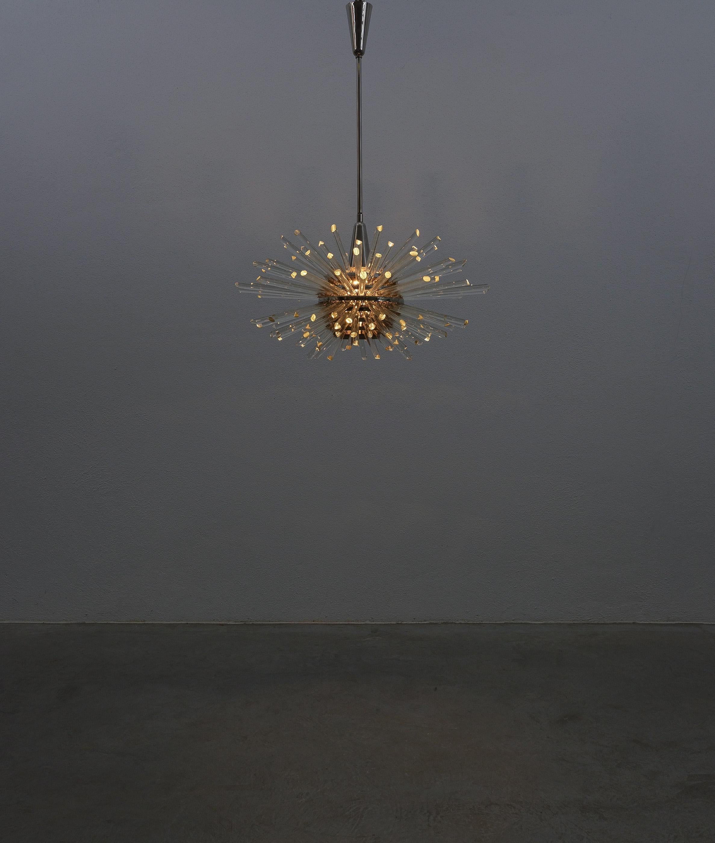 Lustres à tige de verre Sputnik par Bakalowits Sohn, 1960 en vente 3