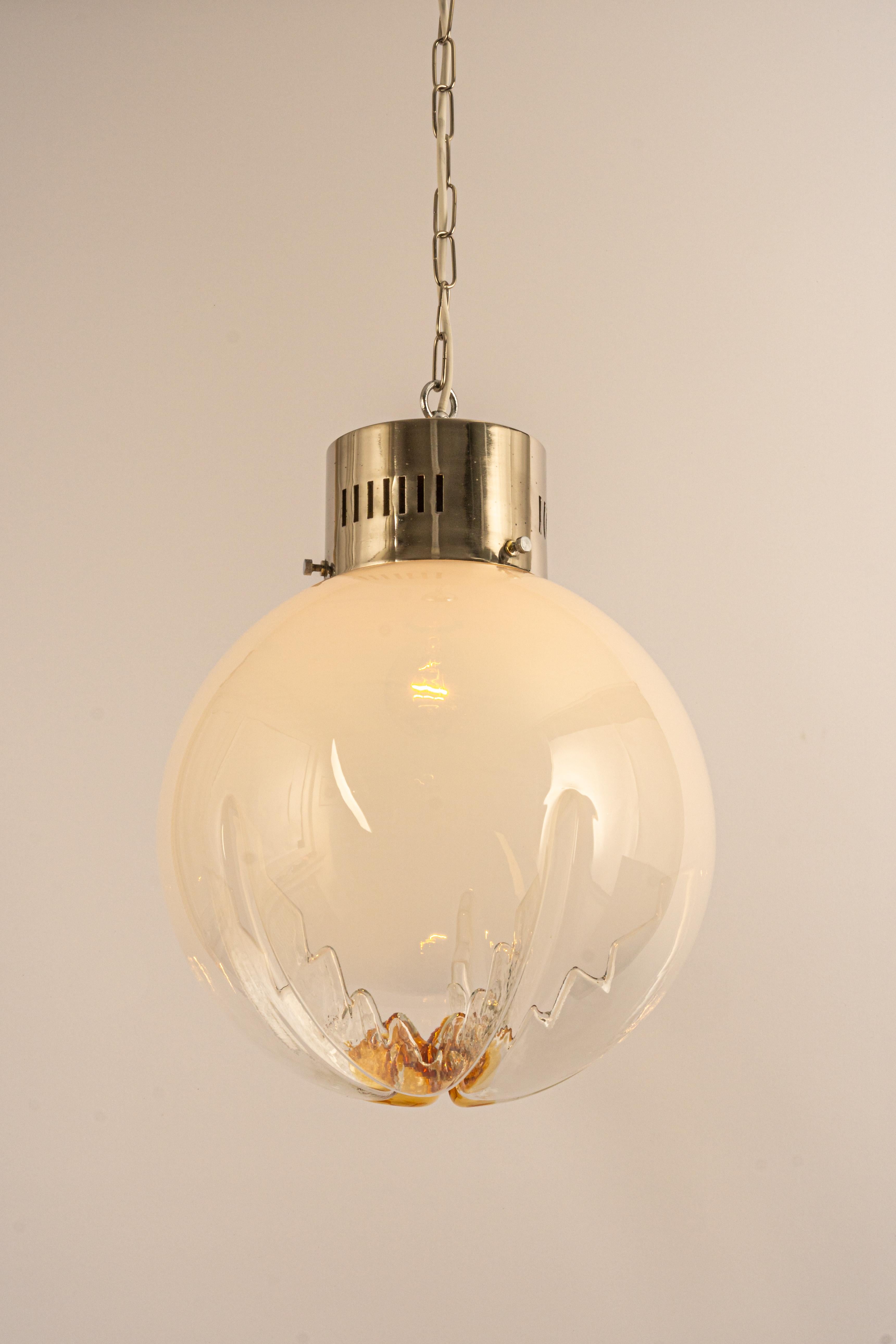 Late 20th Century Sputnik Murano Big Ball Pendant Light, VeArt, Italy, 1970s For Sale