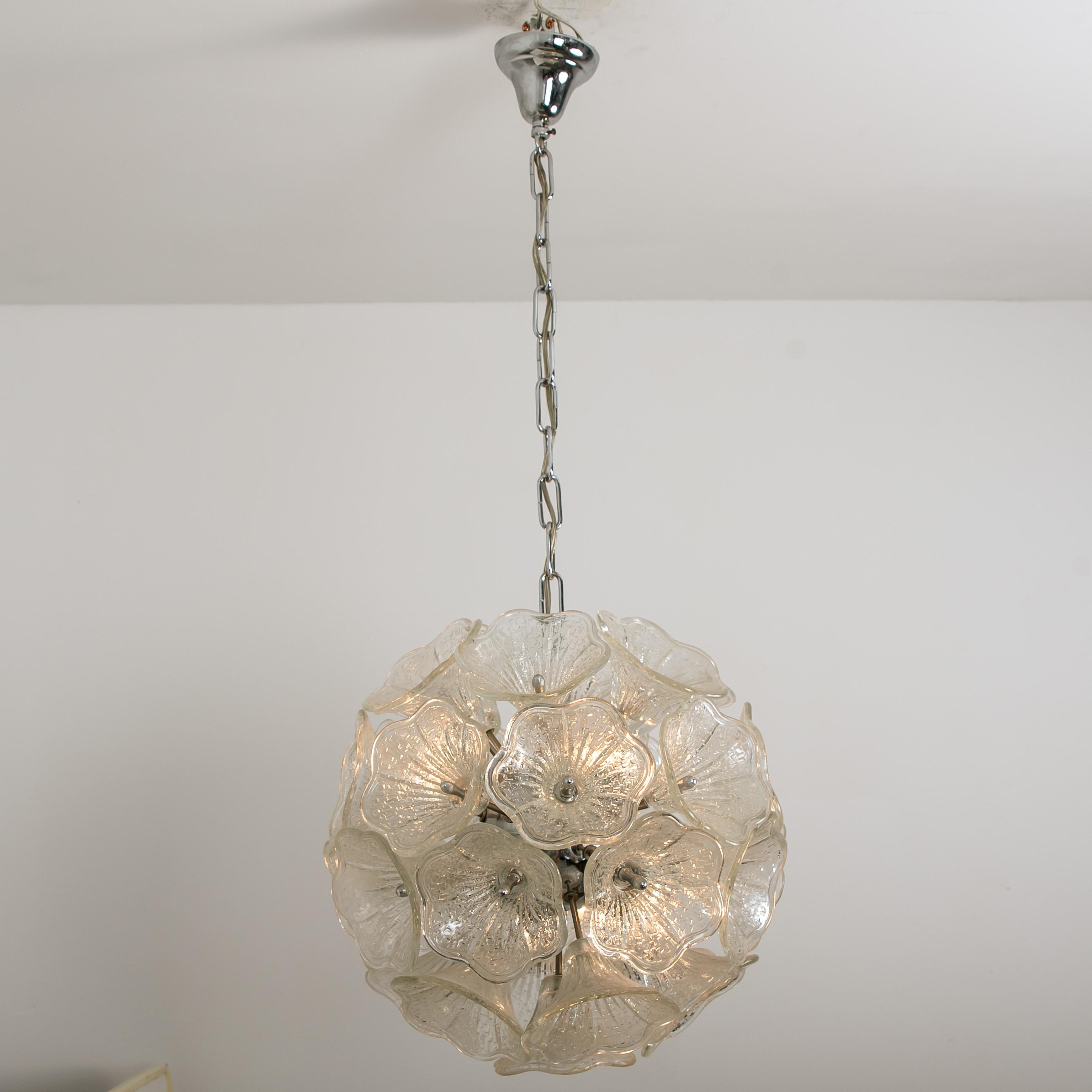 Sputnik Murano Glass and Chrome Chandelier in the Style of Venini, 1960s For Sale 2