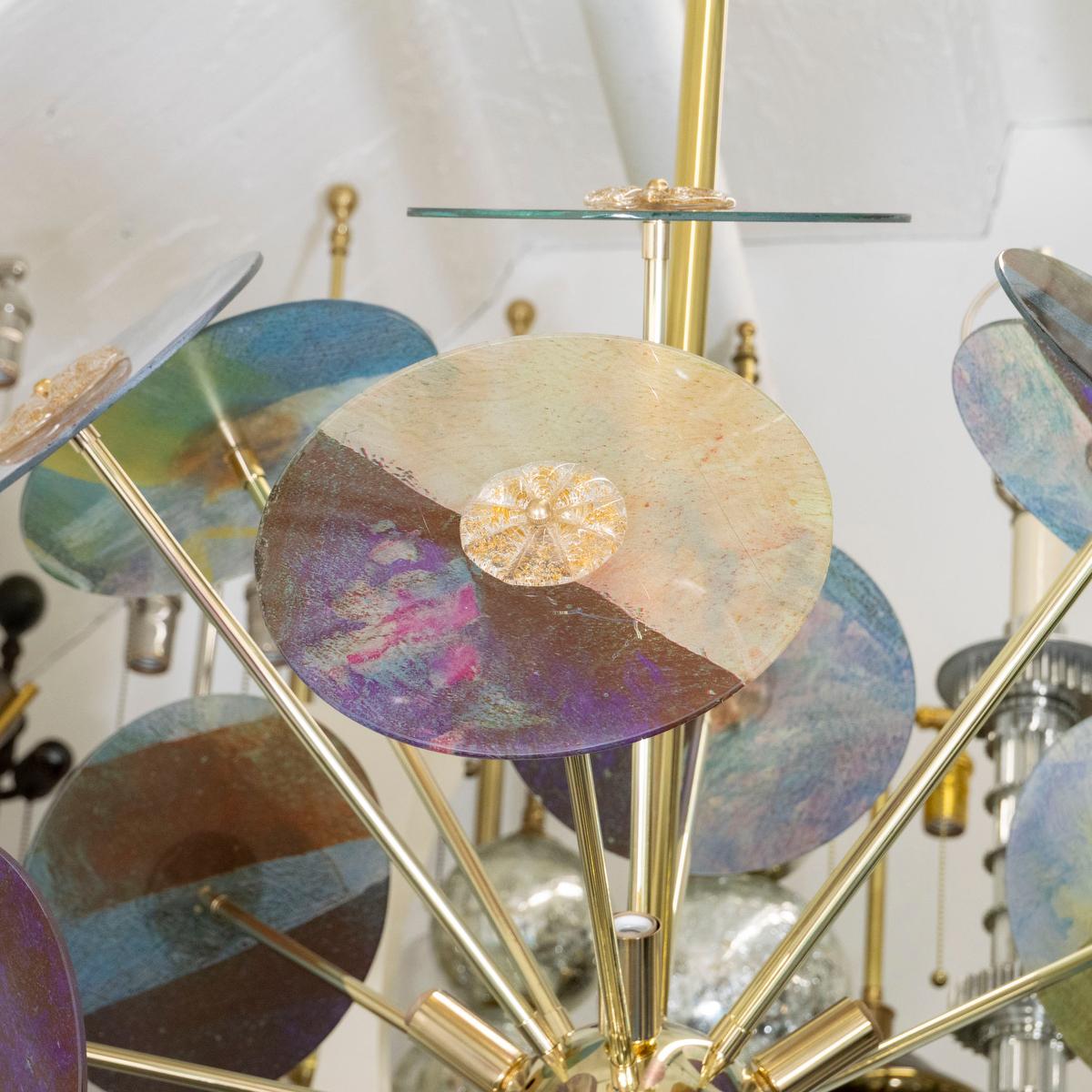 Kronleuchter im Sputnik-Stil mit mehrfarbigen, säuregeätzten Glasscheiben im Angebot 3