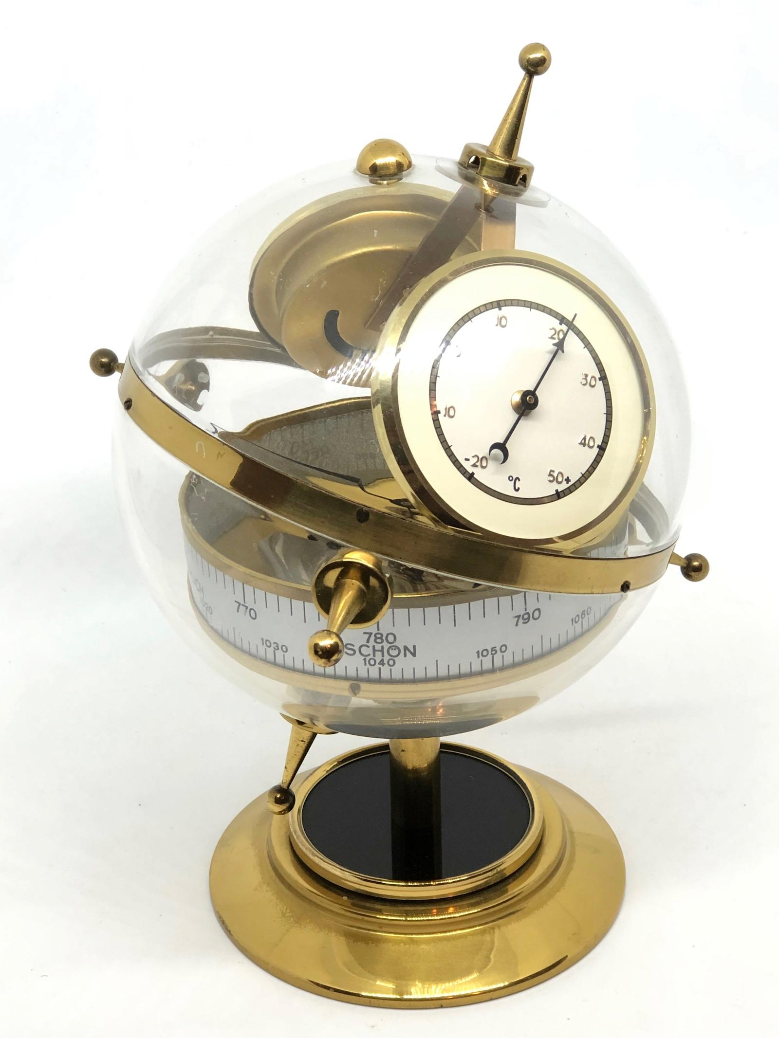German desktop barometer, hygrometer, and thermometer. This station is unsigned and made of acrylic, brass, metal and bakelite. Wonderful condition free of damage. Writing in German.