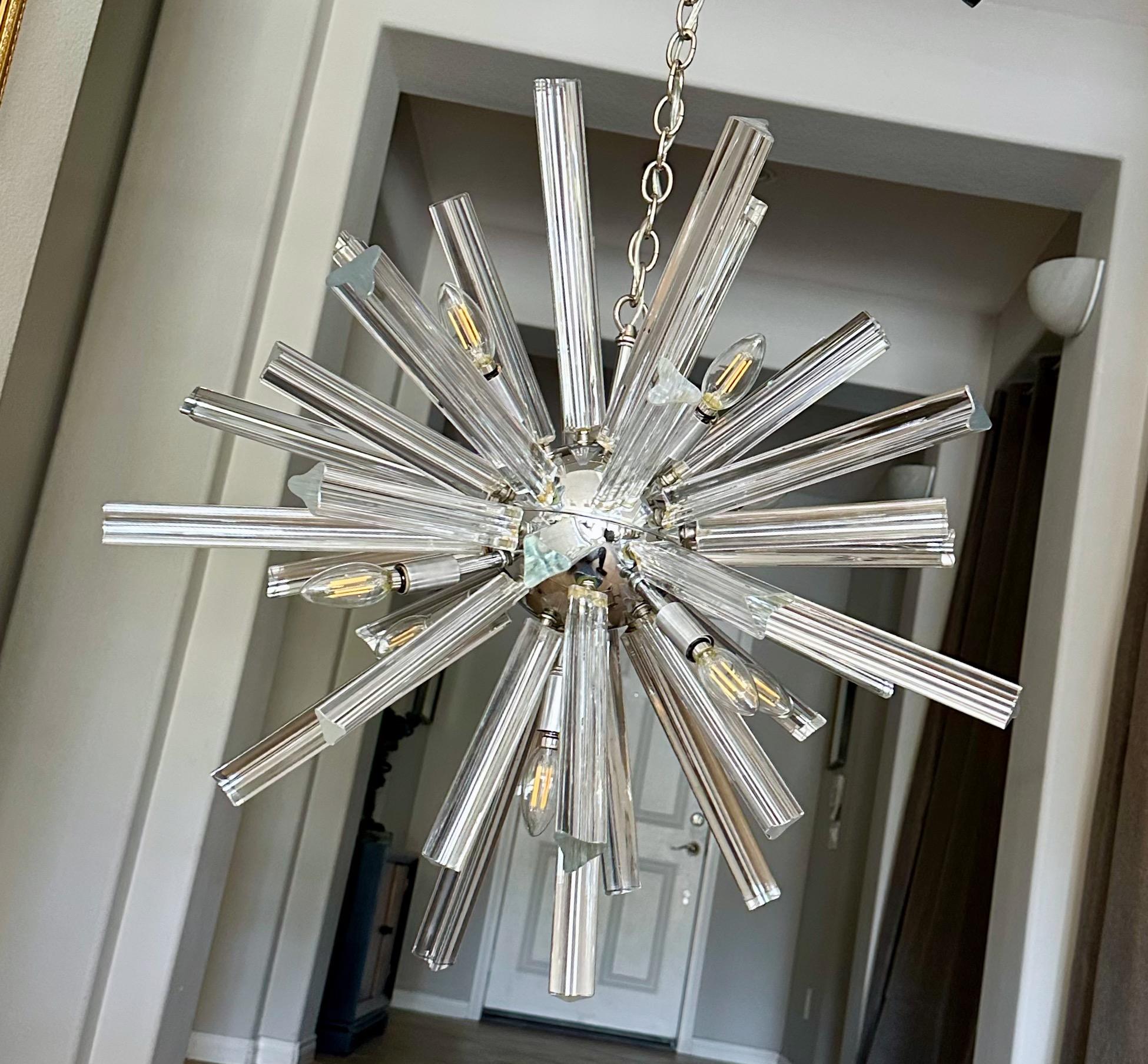Fine XX secolo Lampadario a prisma in cristallo di Murano Sputnik Venini in vendita