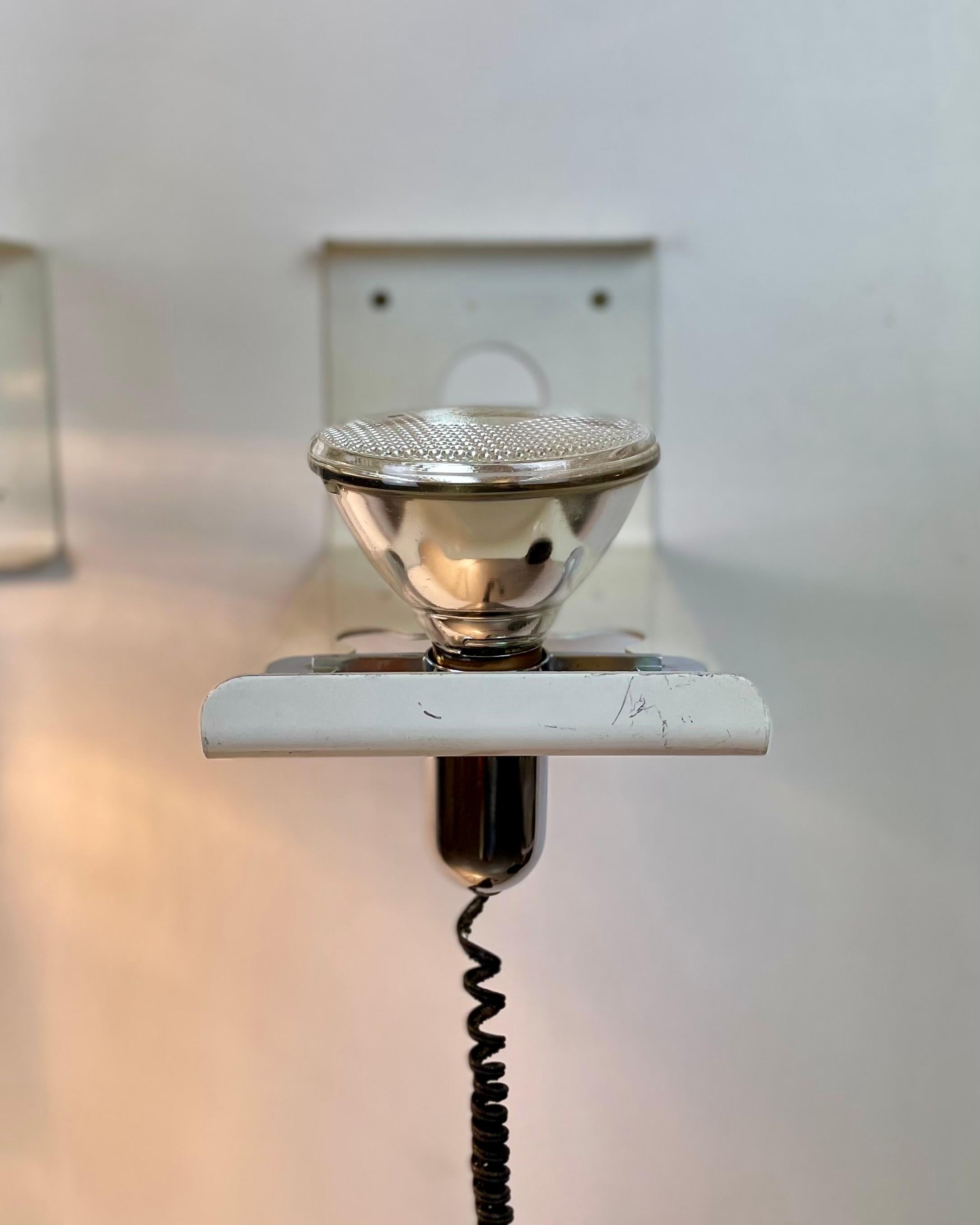 Lacquered Squadra, Wall Sconces by Ezio Didone for Valenti, 1970s For Sale