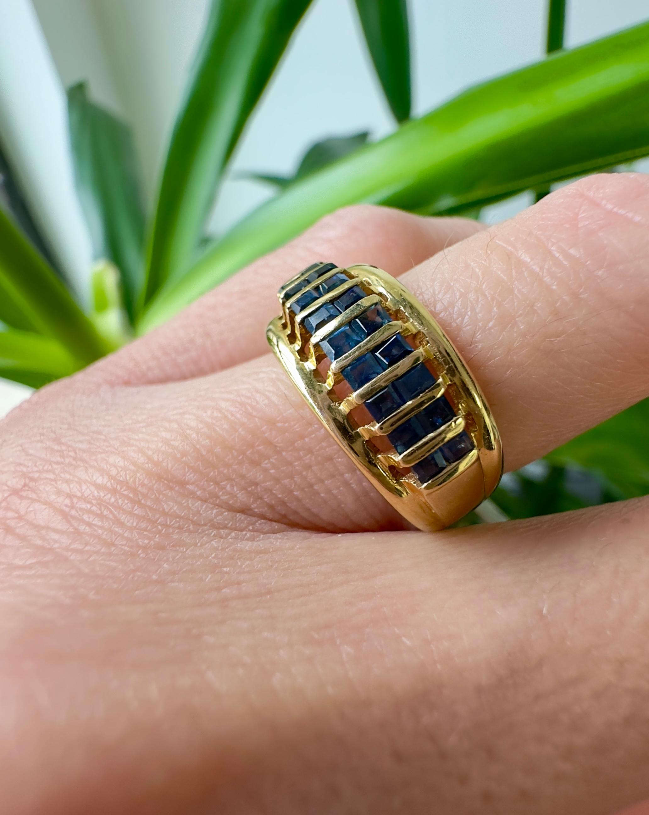 0.80 Carat Total Blue Sapphires in 18K Yellow Gold Band For Sale 1