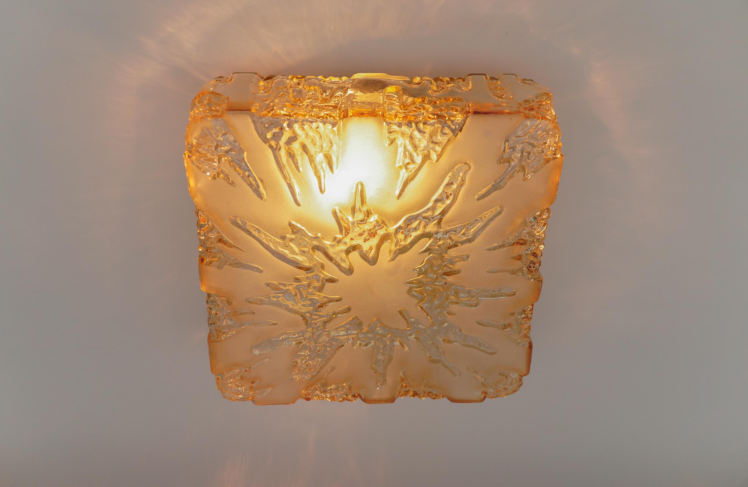 Lampe affleurante carrée en verre ambré 3D par Limburg, Allemagne, années 1960 en vente 3